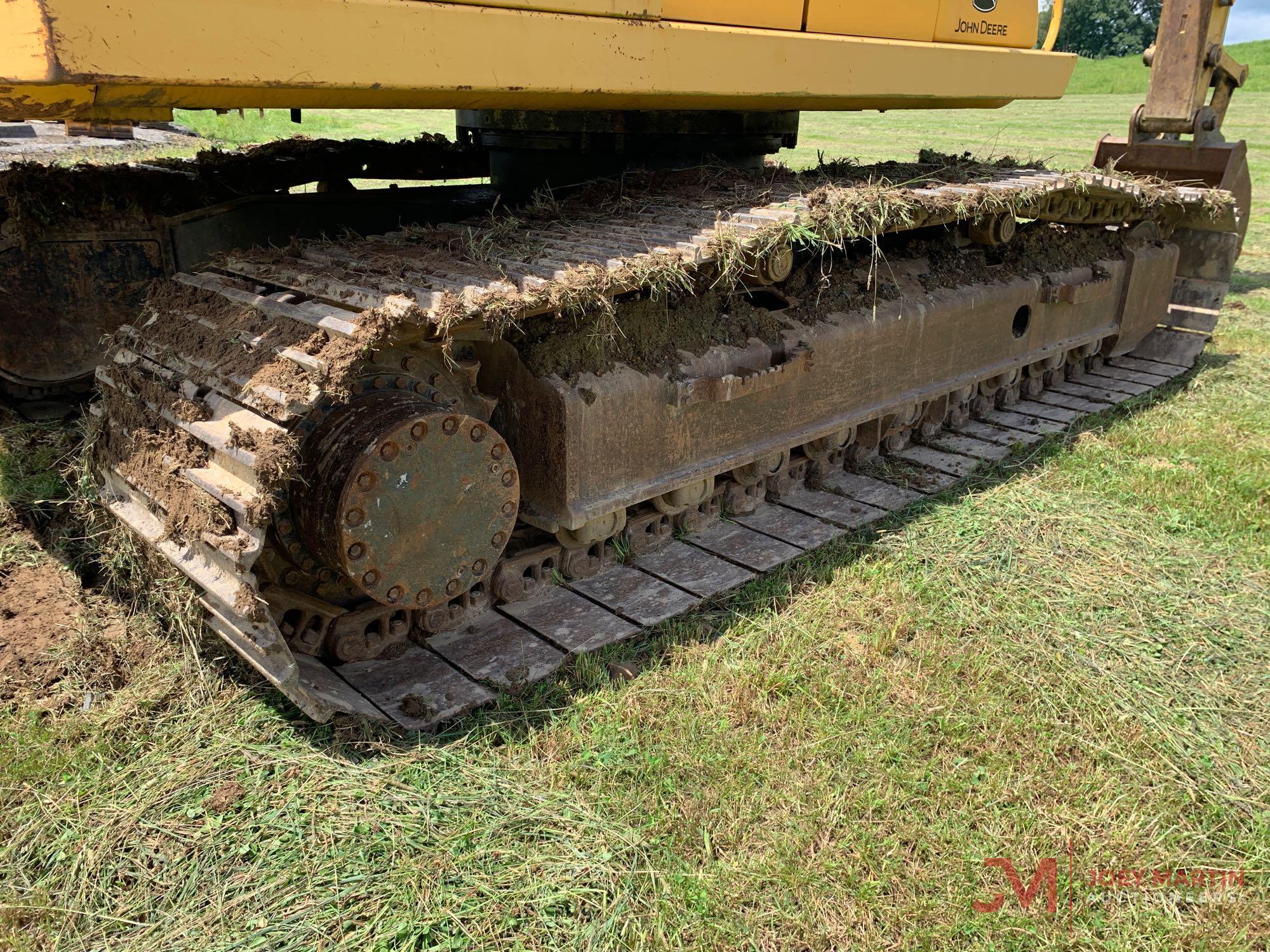 2003 JOHN DEERE 270C HYDRAULIC EXCAVATOR