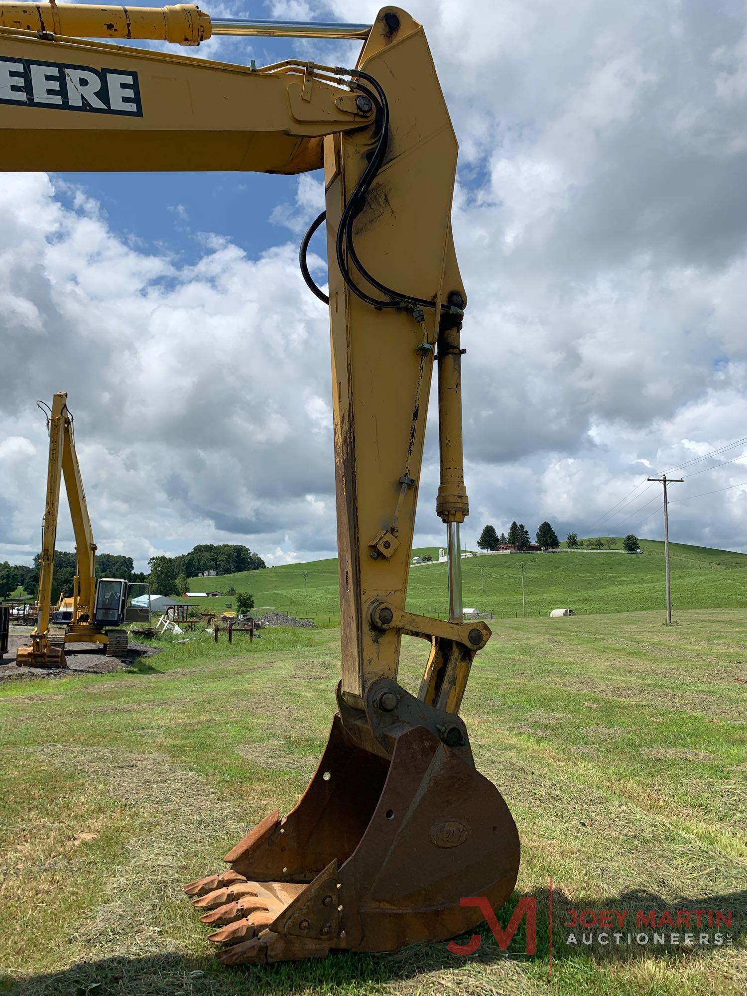 2003 JOHN DEERE 270C HYDRAULIC EXCAVATOR