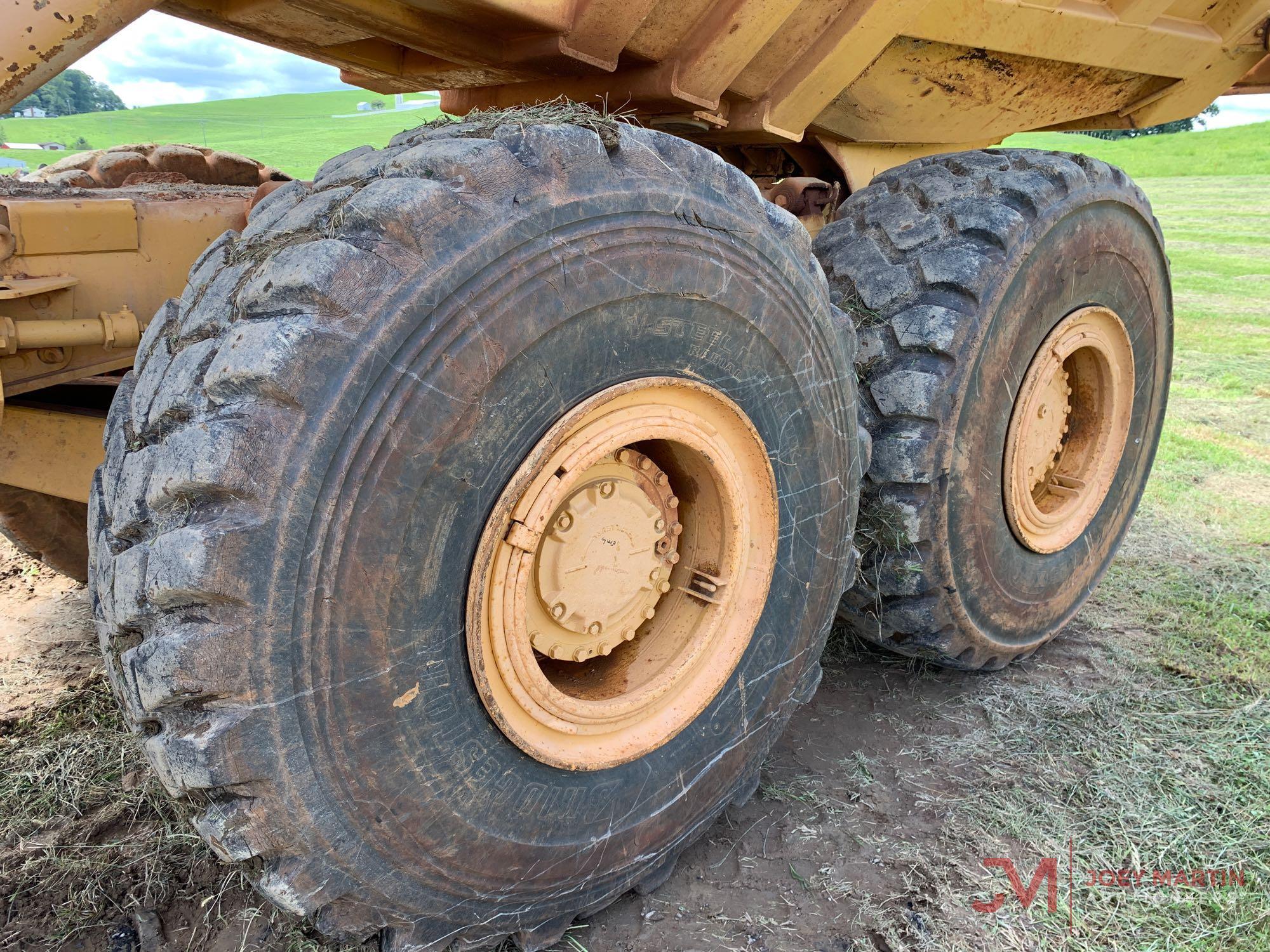 1988 CAT D350C OFF ROAD TRUCK