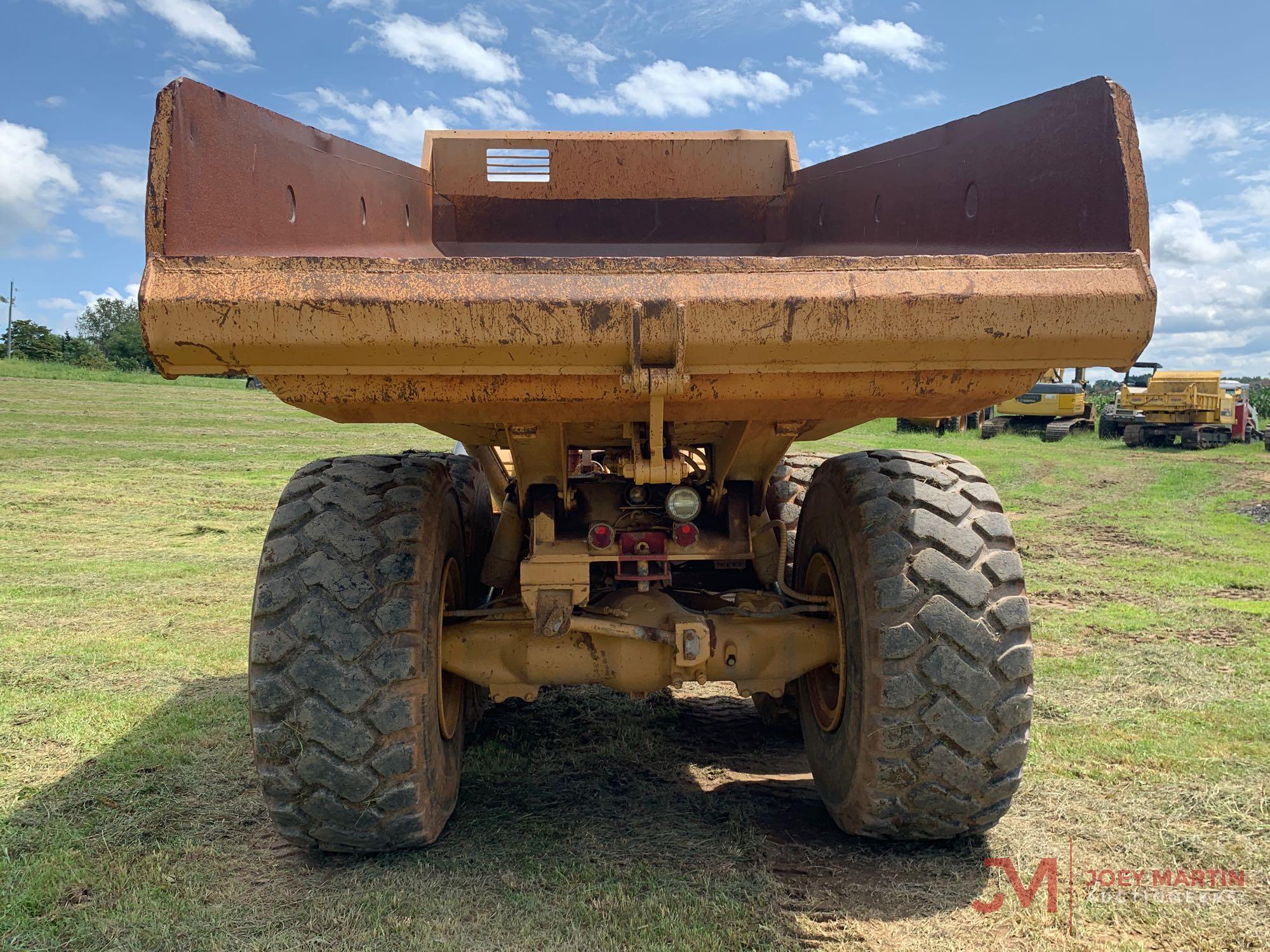 1988 CAT D350C OFF ROAD TRUCK