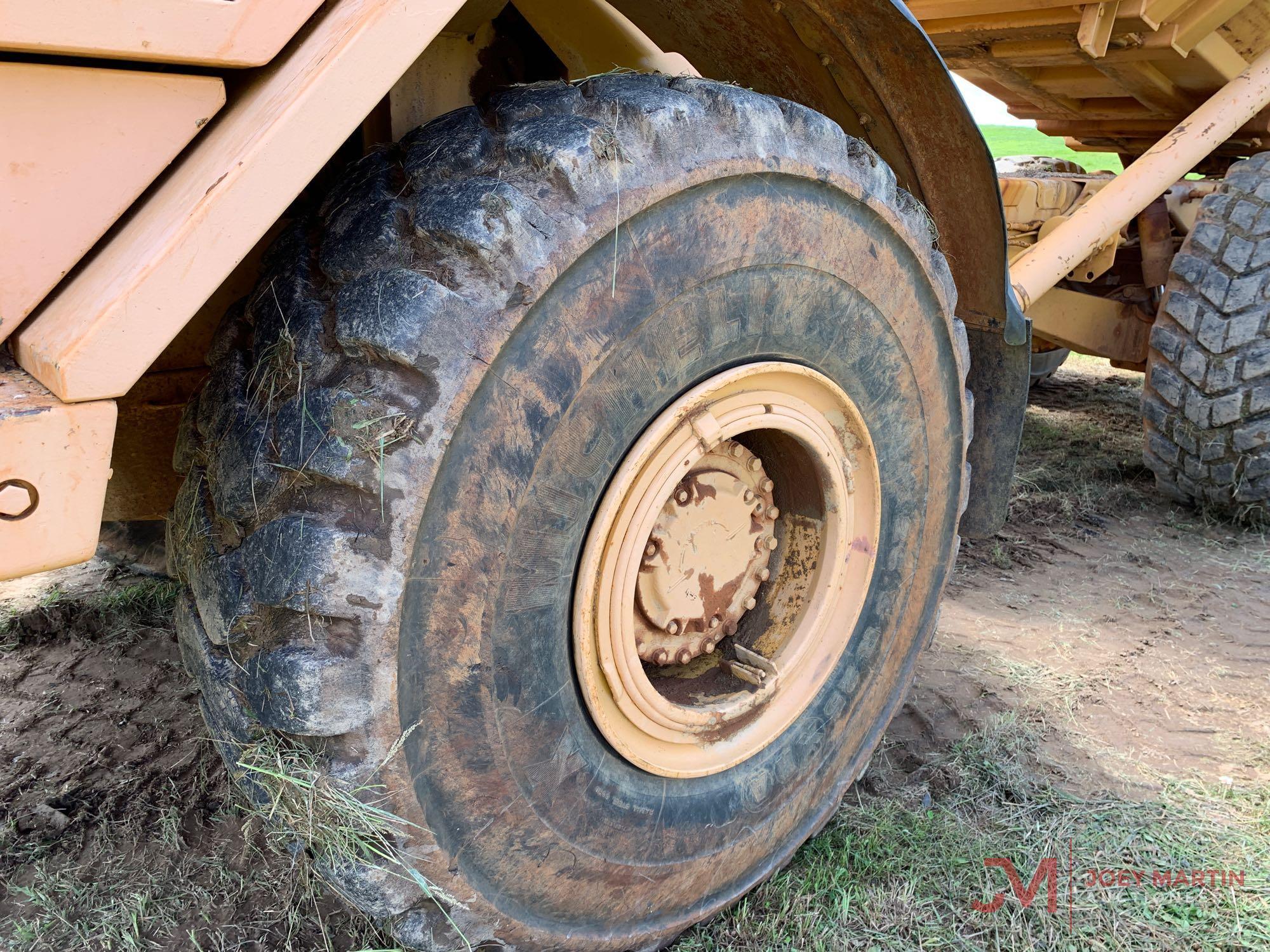 1988 CAT D350C OFF ROAD TRUCK