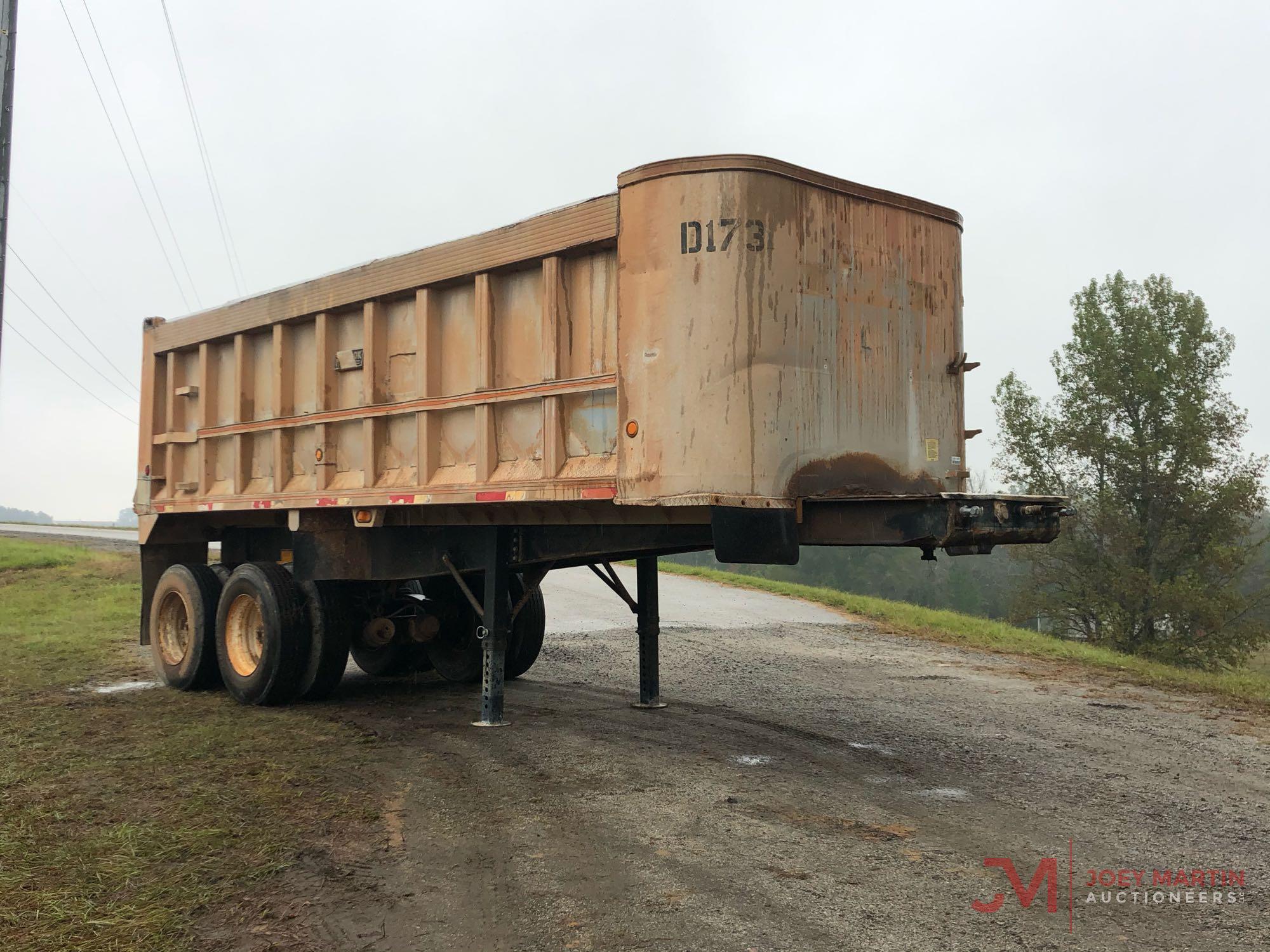 TRAIL KING DUMP TRAILER