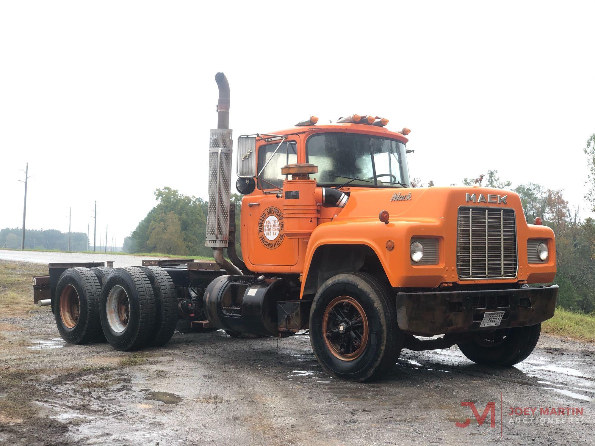 1990 MACK R600GK TRUCK