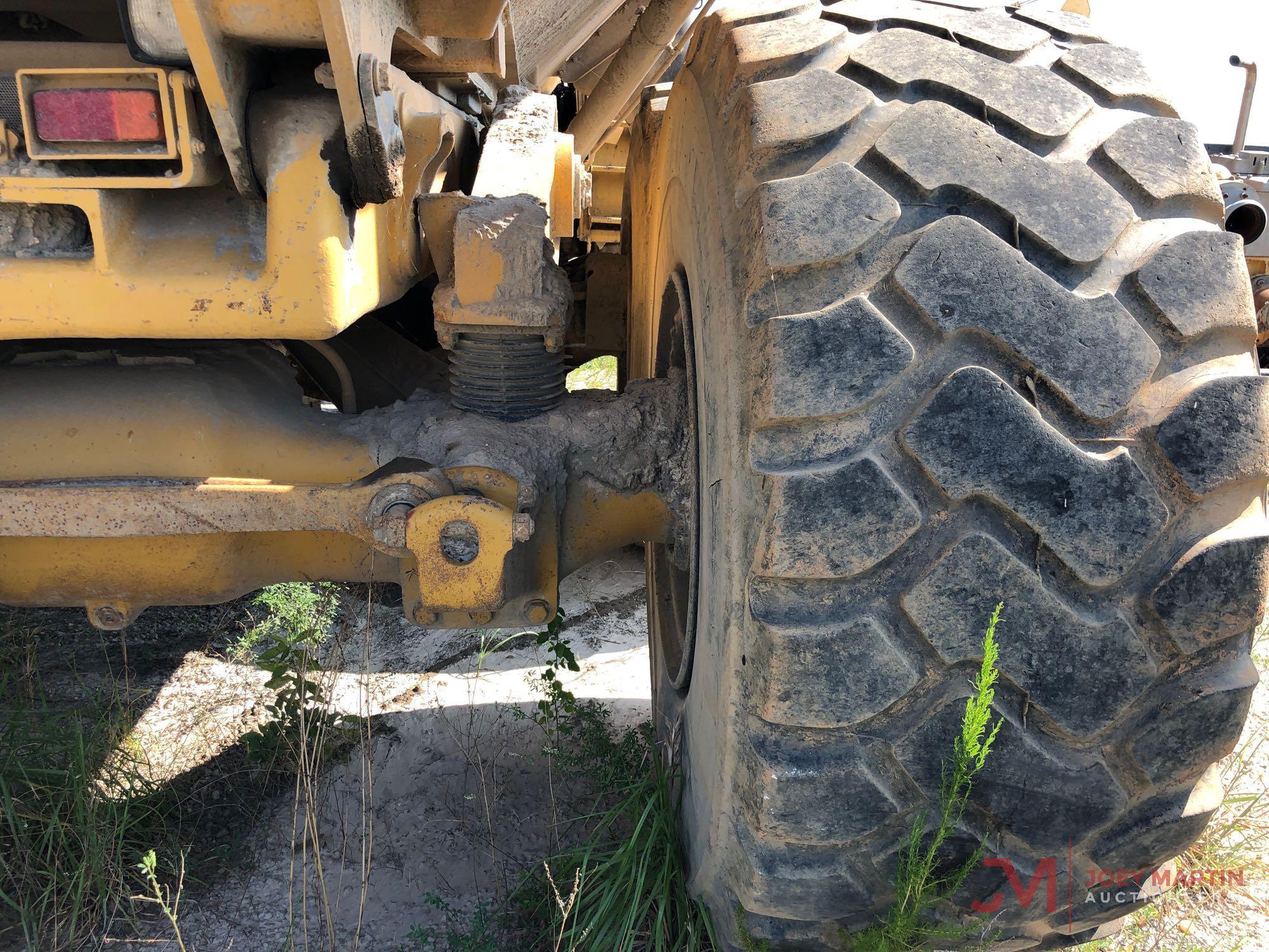 2002 CAT 735 OFF ROAD TRUCK