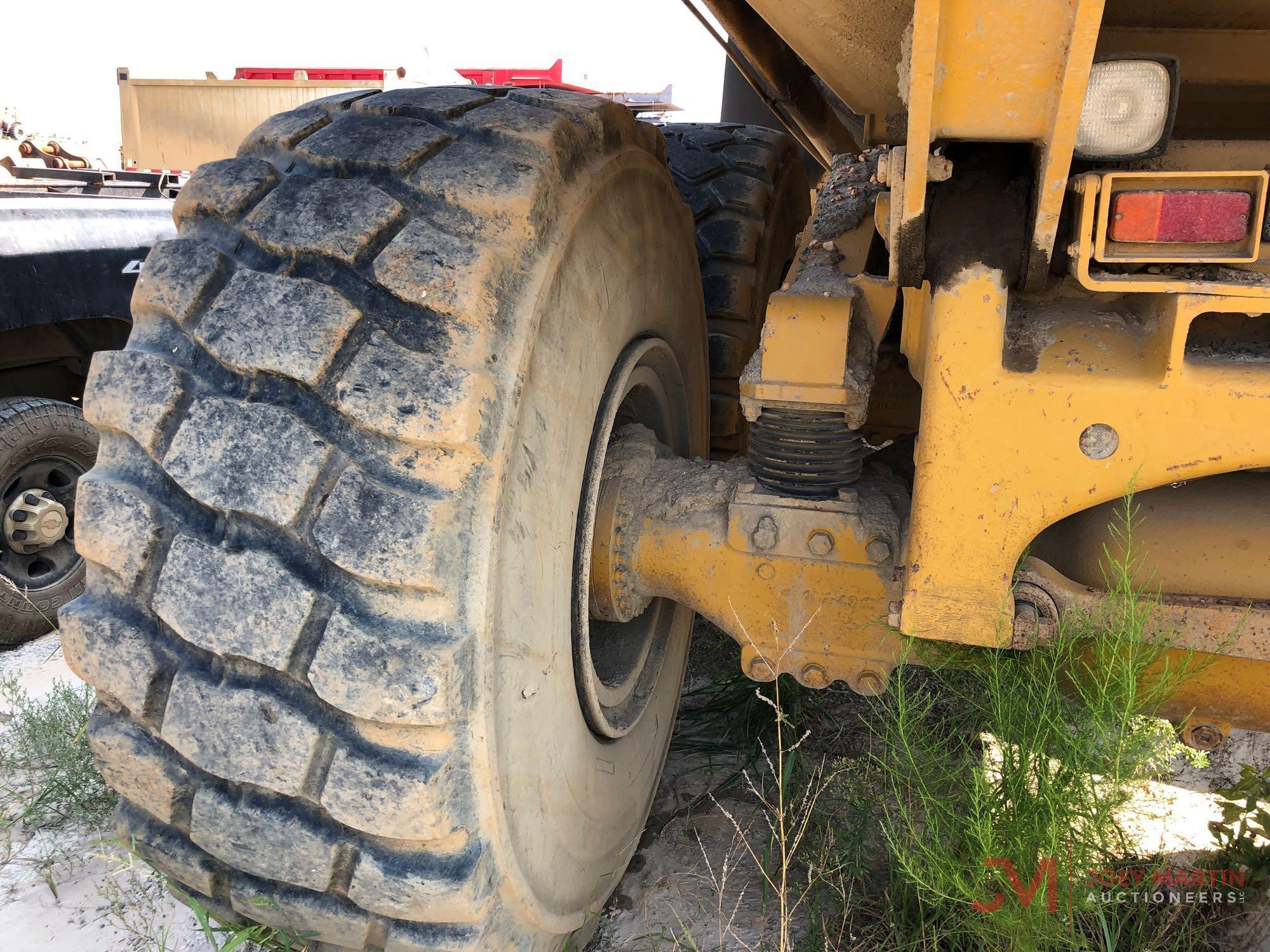 2002 CAT 735 OFF ROAD TRUCK