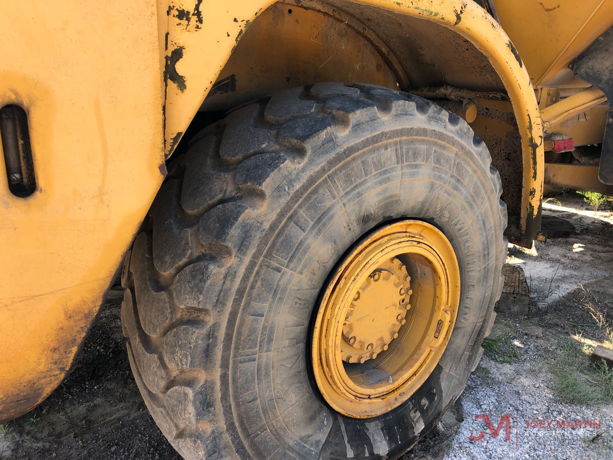 2002 CAT 735 OFF ROAD TRUCK