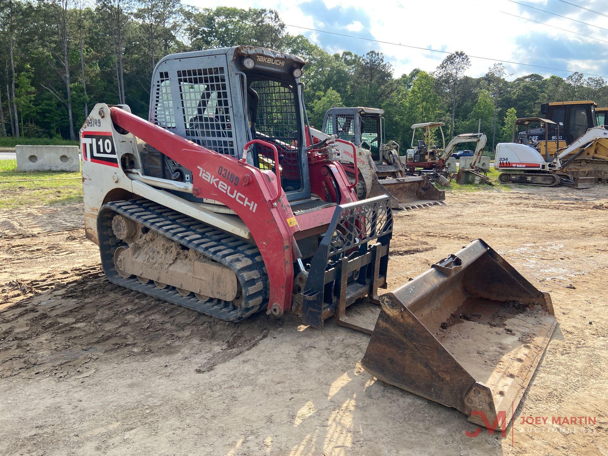 2015 TAKEUCHI TL10 MULTI TERRAIN LOADER