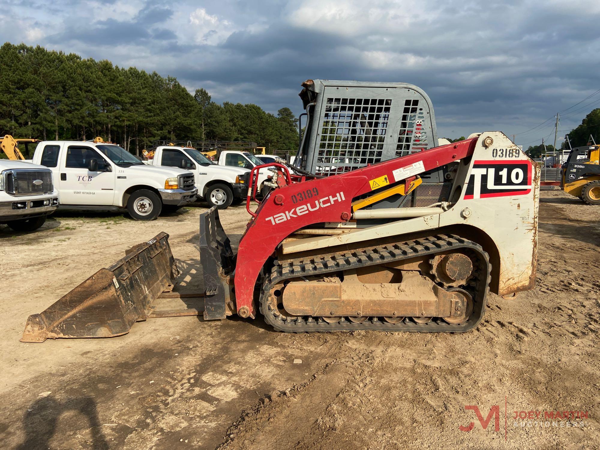 2015 TAKEUCHI TL10 MULTI TERRAIN LOADER