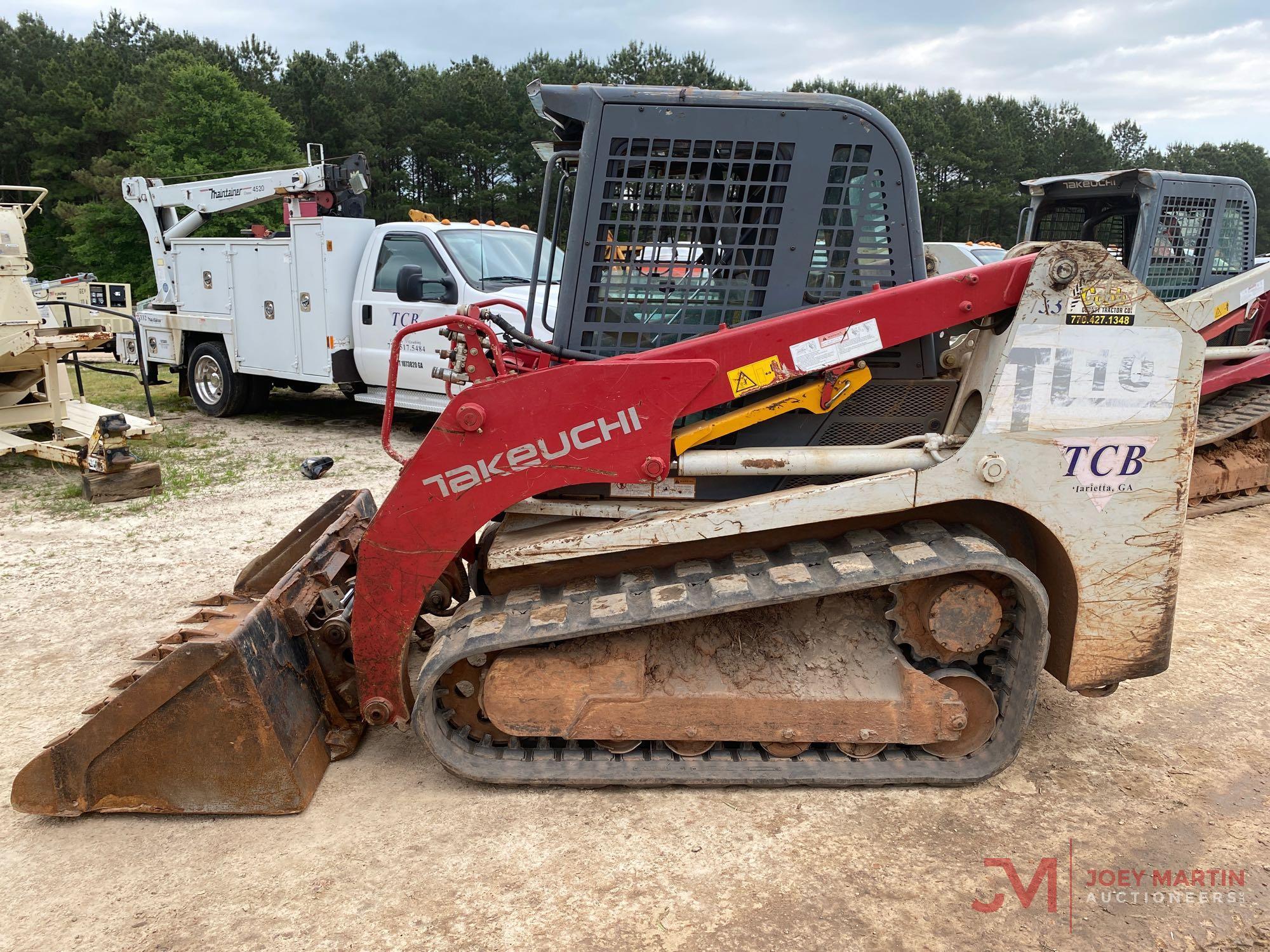 2015 TAKEUCHI TL10 MULTI TERRAIN LOADER