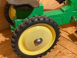 JOHN DEERE 8400 PEDAL TRACTOR (NO LOGO)