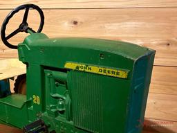 JOHN DEERE MODEL 20 PEDAL TRACTOR