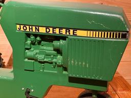 JOHN DEERE MODEL 520 PEDAL TRACTOR