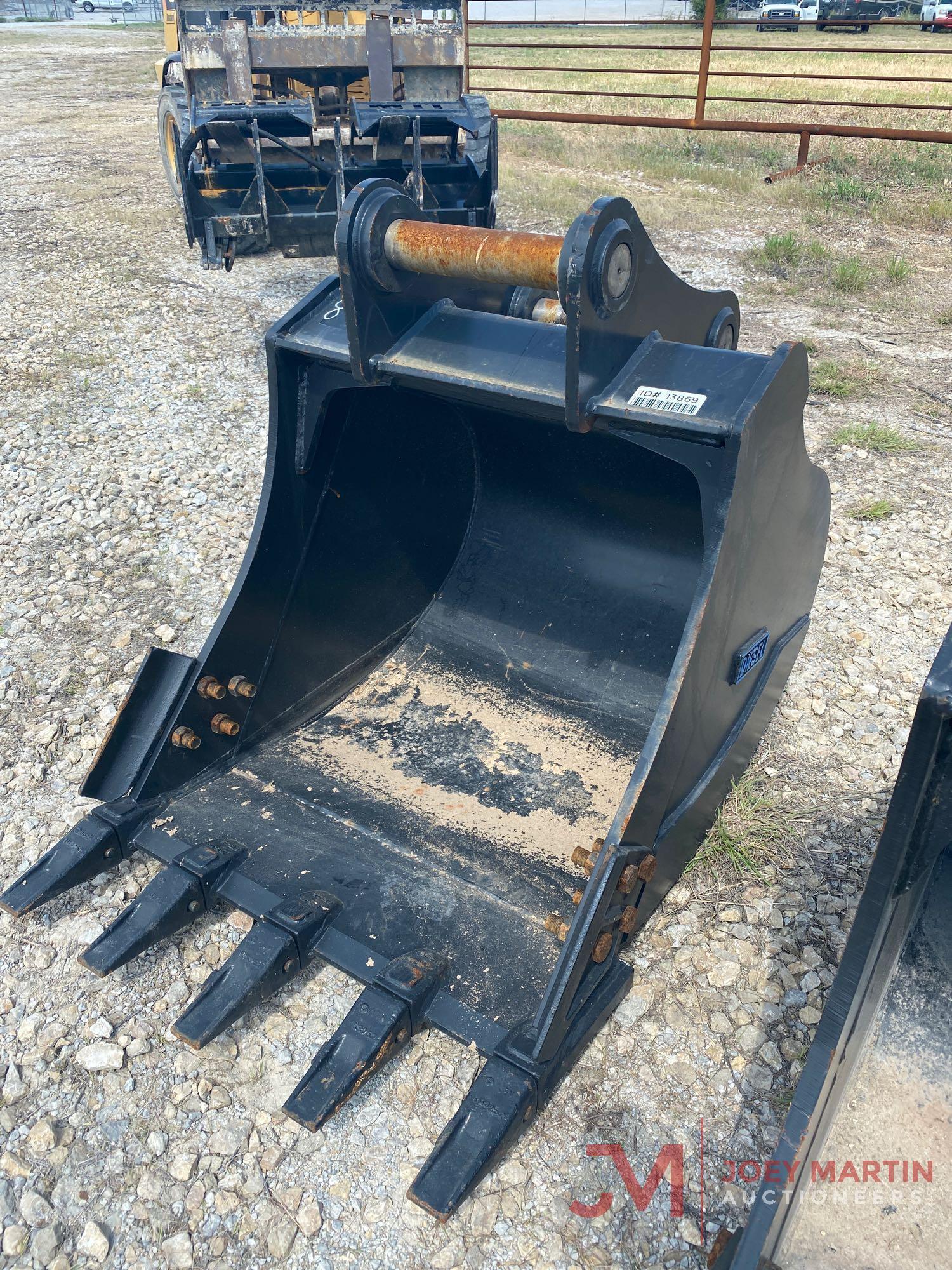 NEW 36" DIESEL TOOTH EXCAVATOR BUCKET