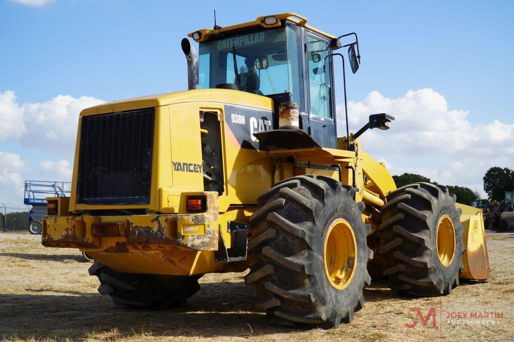 2011...CAT 938H RUBBER TIRE LOADER