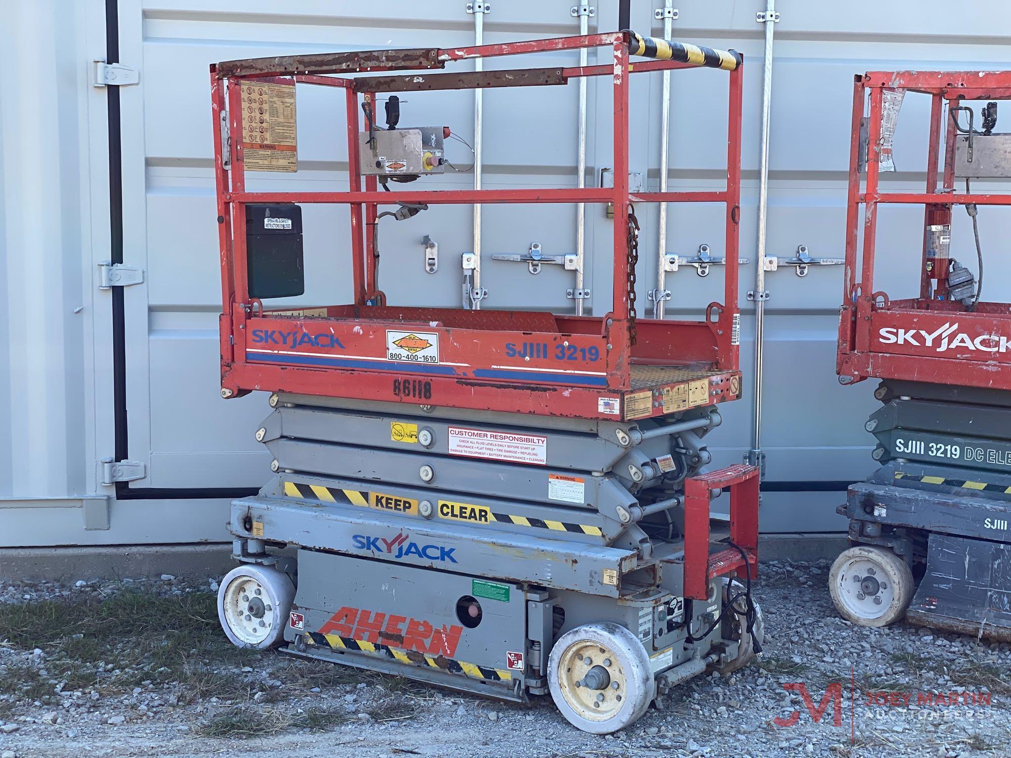 2008 SKYJACK SJIII3219 ELECTRIC SCISSOR LIFT