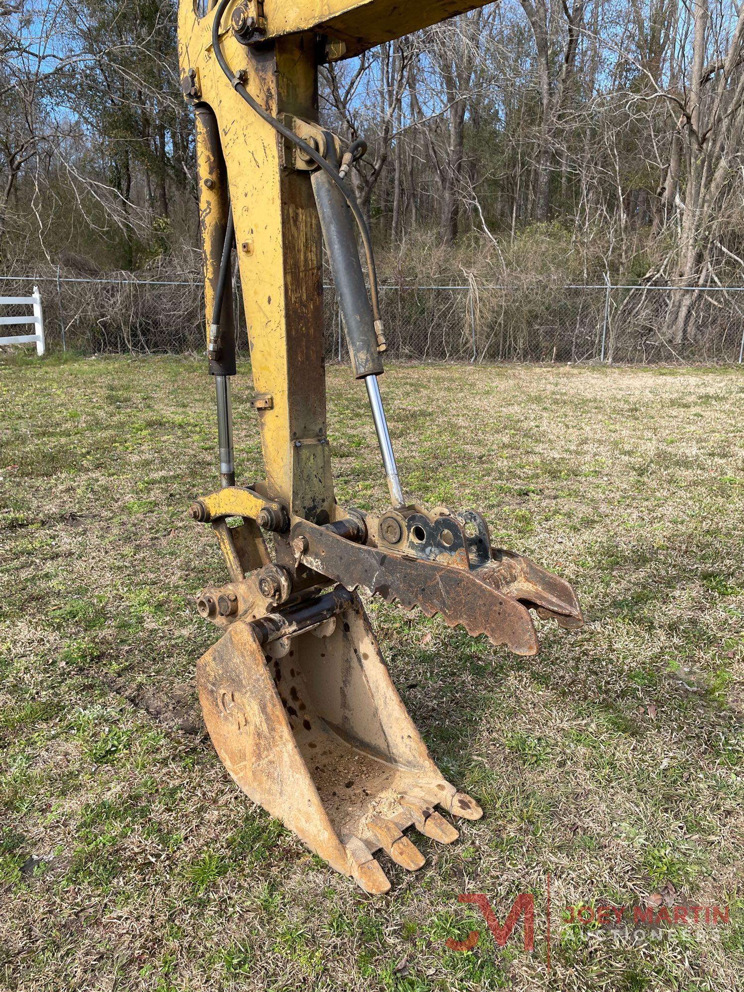 2004 KOMATSU PC40MR-2 MINI EXCAVATOR