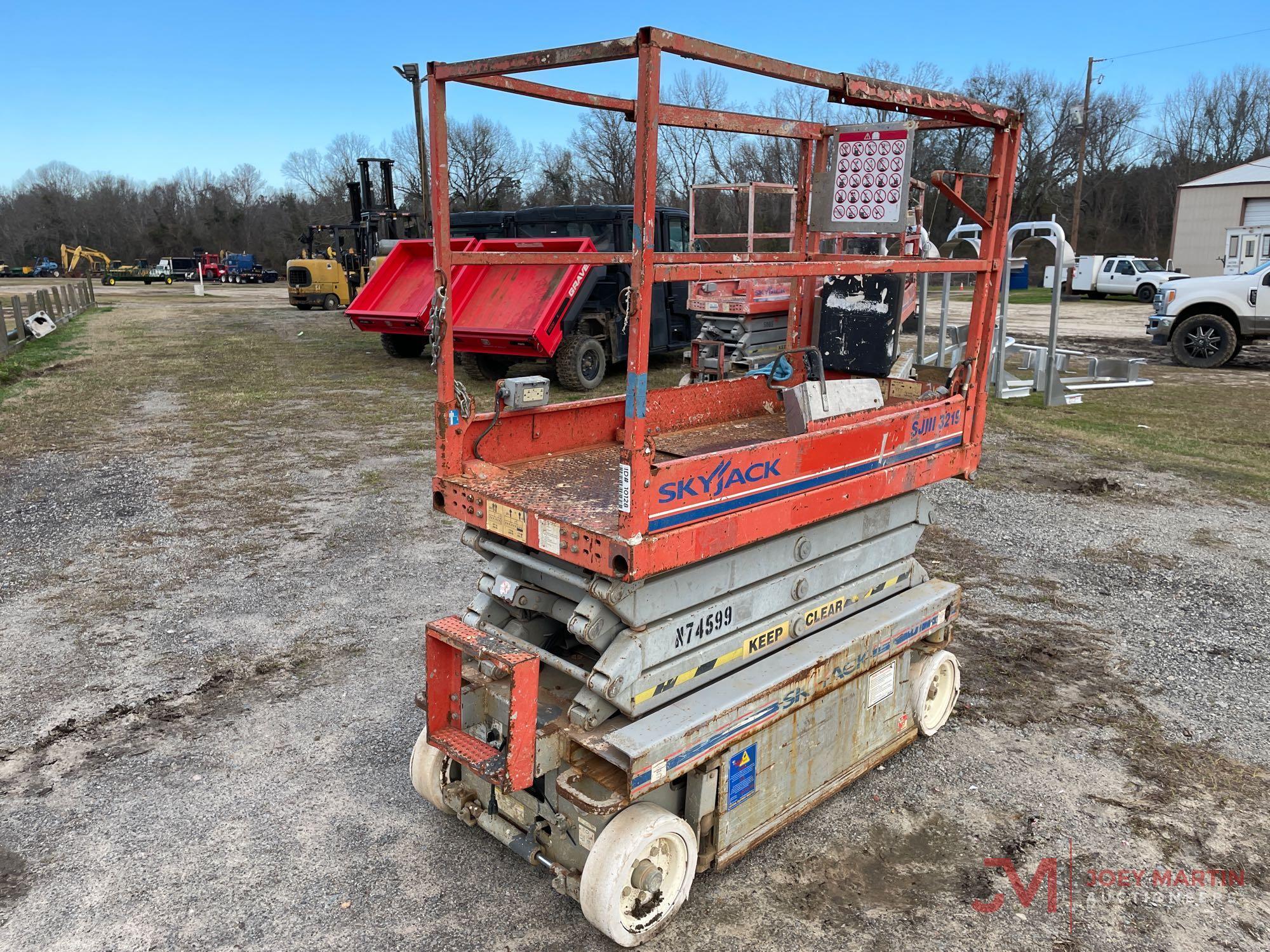 SKYJACK SJ3219 ELECTRIC SCISSOR LIFT