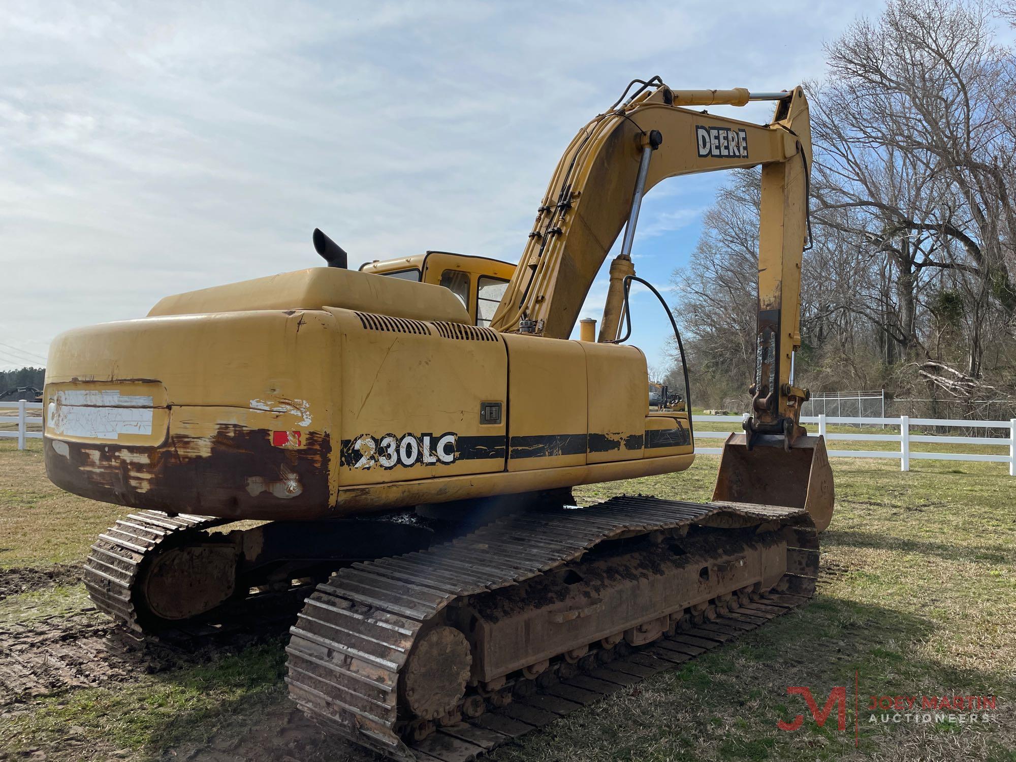 2000 DEERE 230LC HYDRAULIC EXCAVATOR