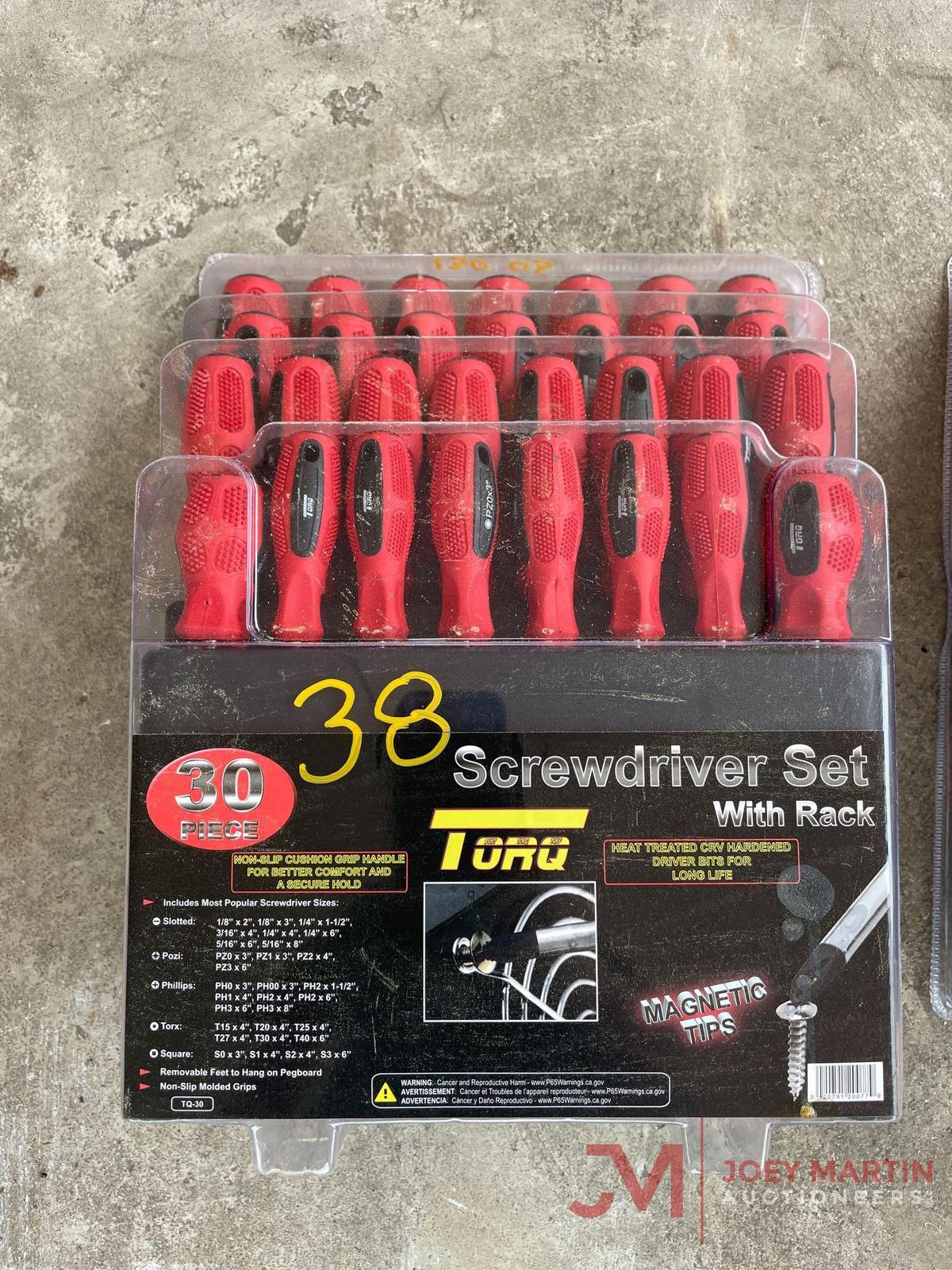 NEW 30 PC SCREWDRIVER SET WITH RACK