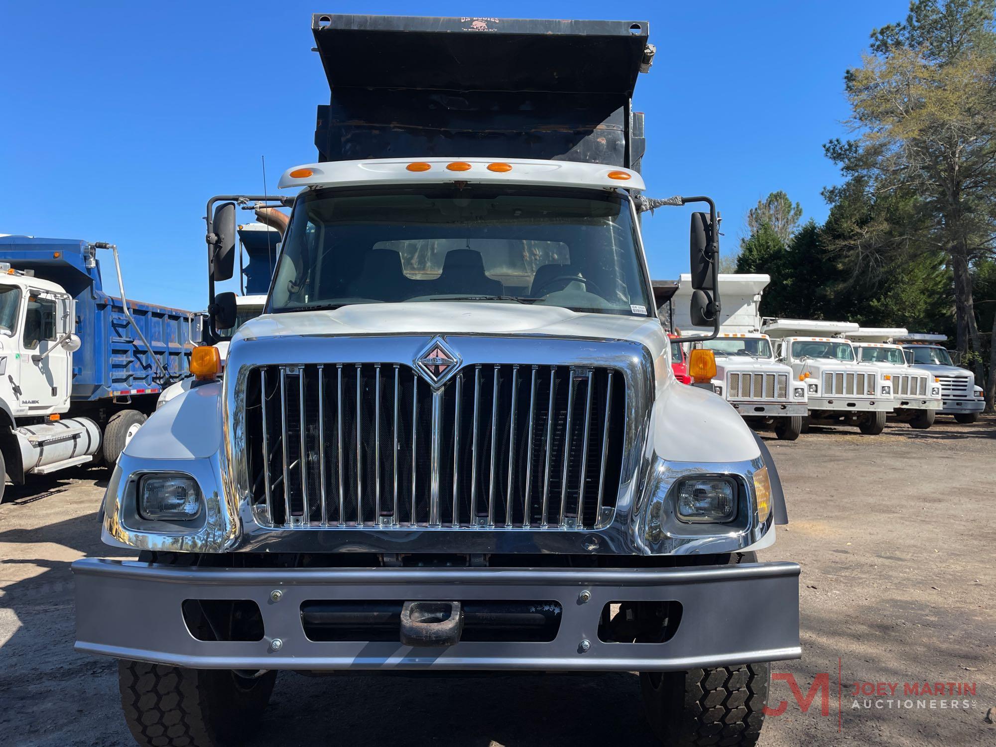 2004 INTERNATIONAL 7500 T/A DUMP TRUCK