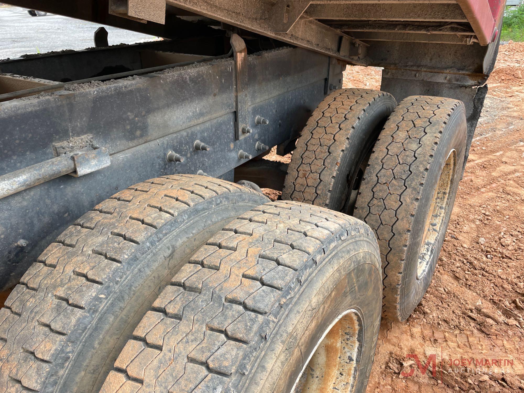 2006 MACK CV713 GRANITE T/A DUMP TRUCK