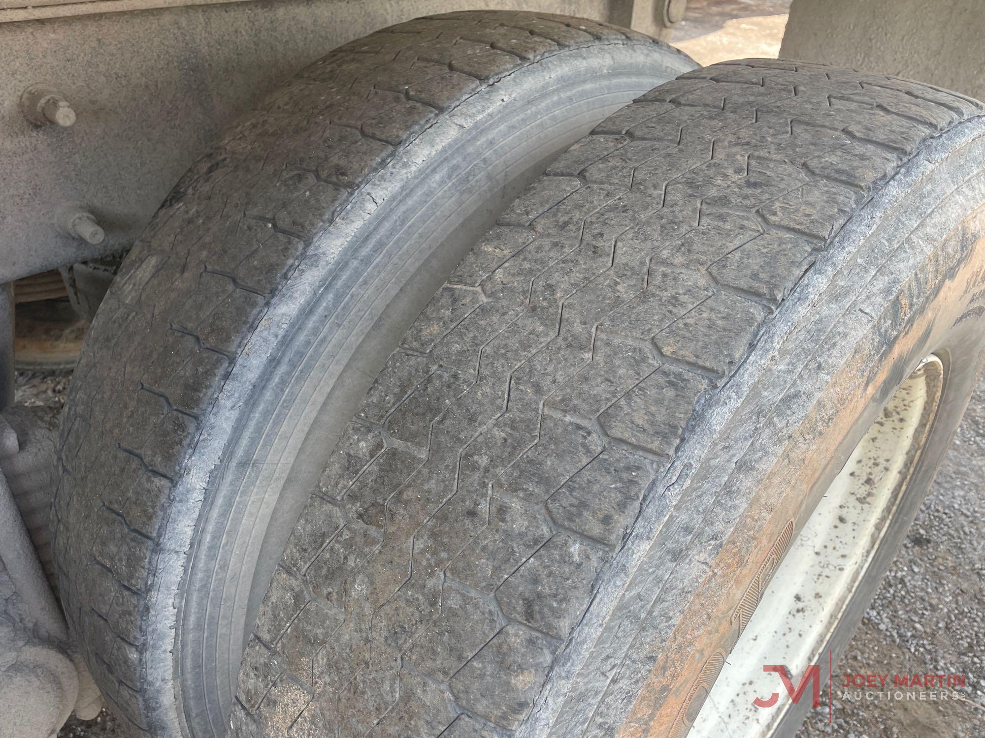 2005 MACK CV713 GRANITE T/A DUMP TRUCK