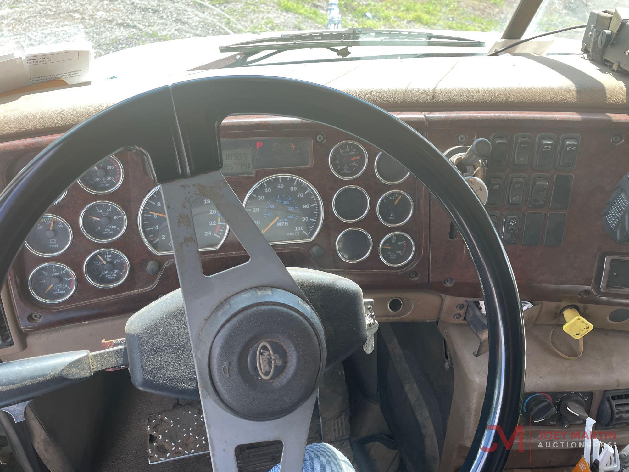 2005 MACK CV713 GRANITE T/A DUMP TRUCK