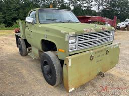 CHEVY C30 EAGLE BOB TAIL MILITARY AIRCRAFT TUG