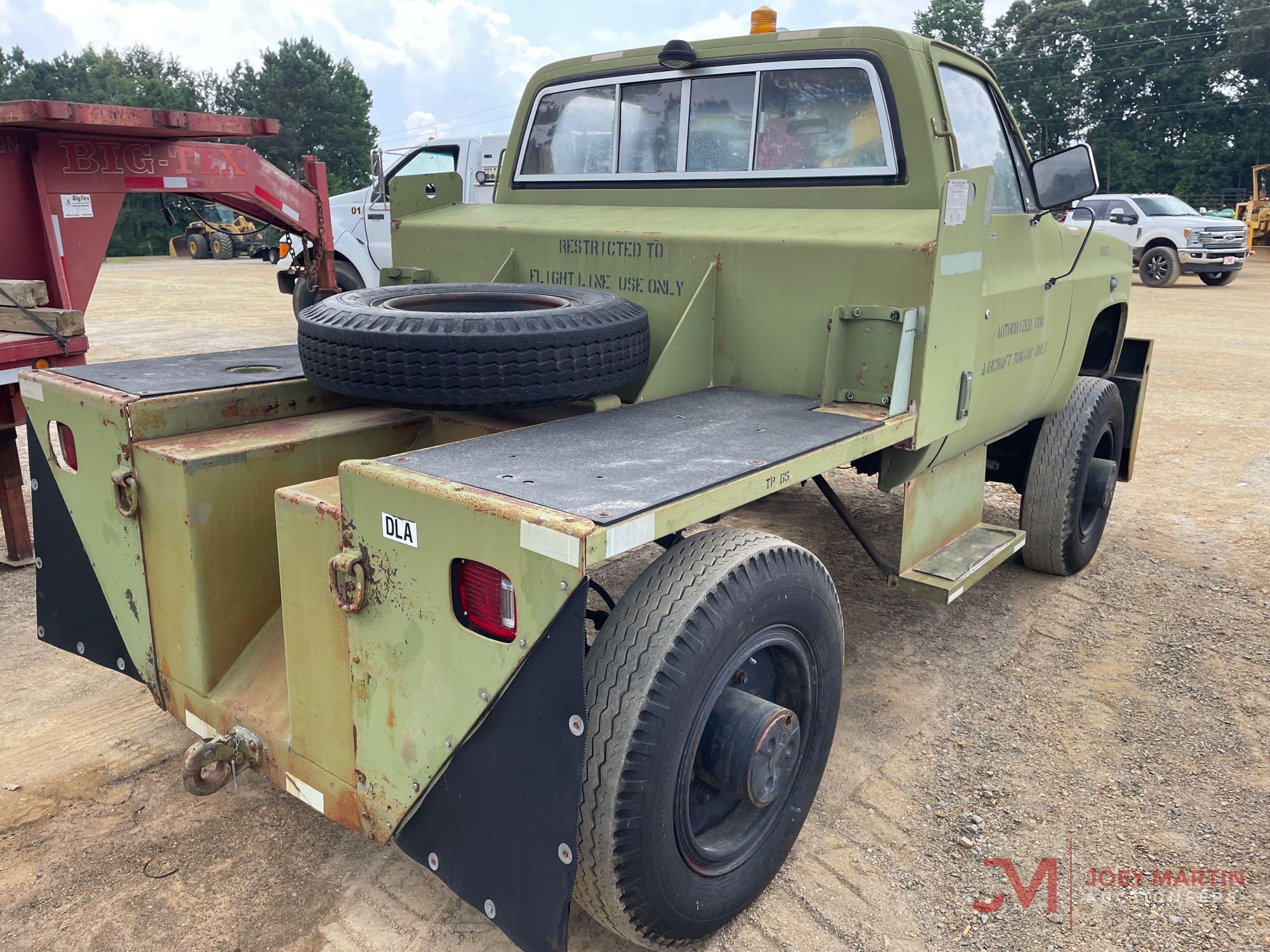 CHEVY C30 EAGLE BOB TAIL MILITARY AIRCRAFT TUG