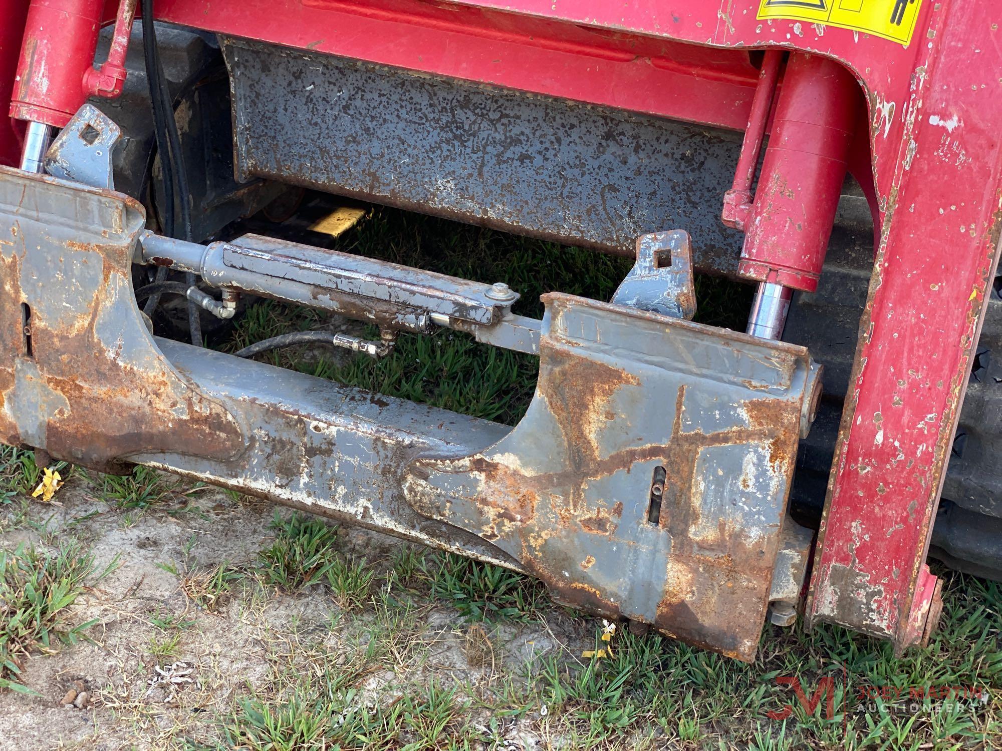 2016 TAKEUCHI TL12 MULTI TERRAIN LOADER