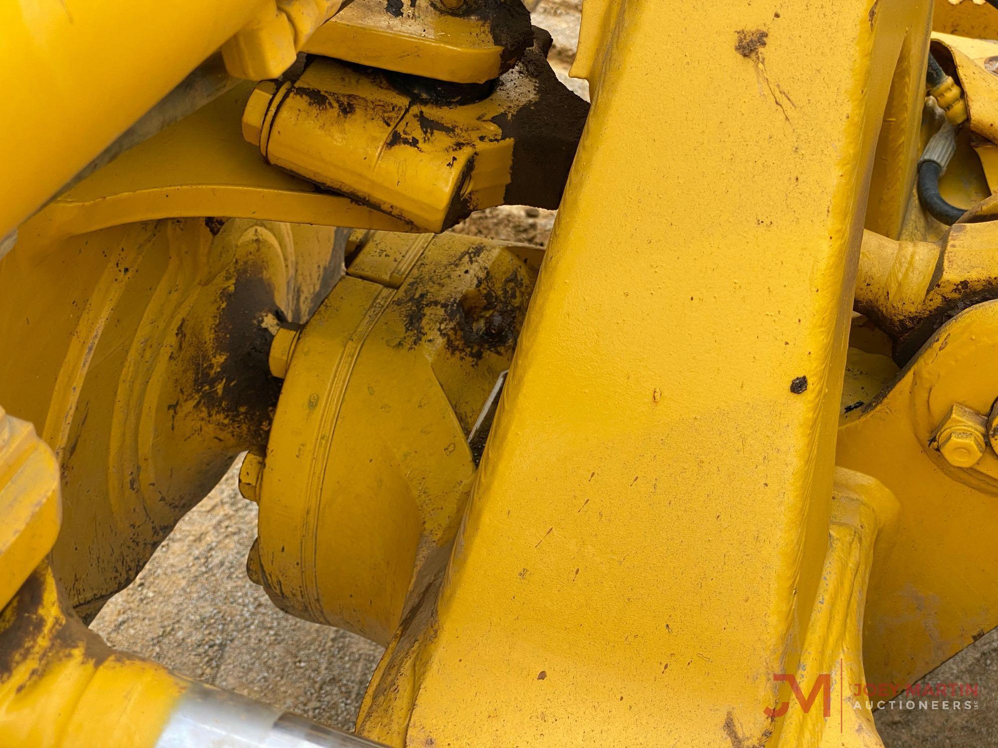 2006 KOMATSU D39PX-21A CRAWLER DOZER