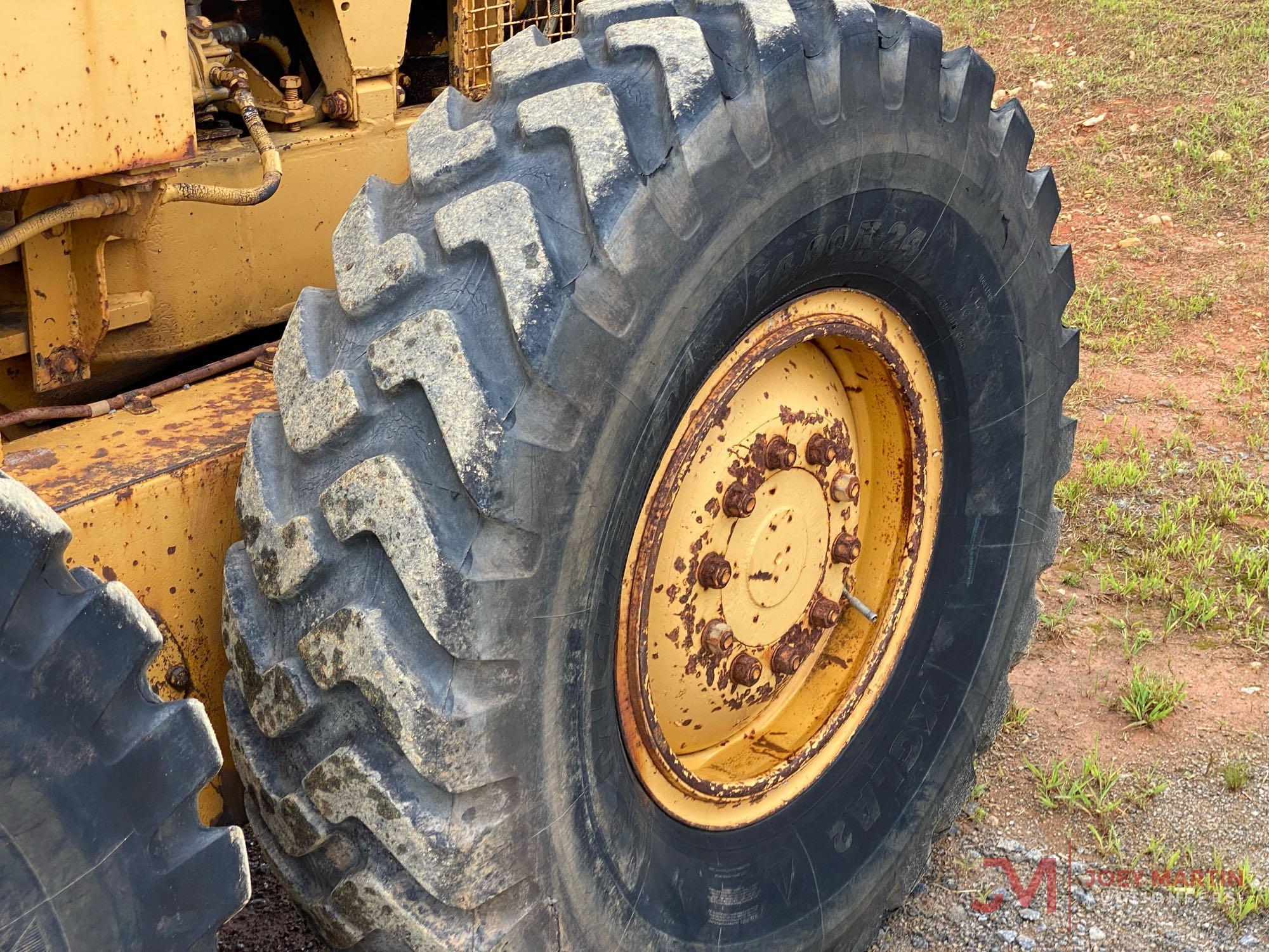 1974 CAT 12G MOTOR GRADER