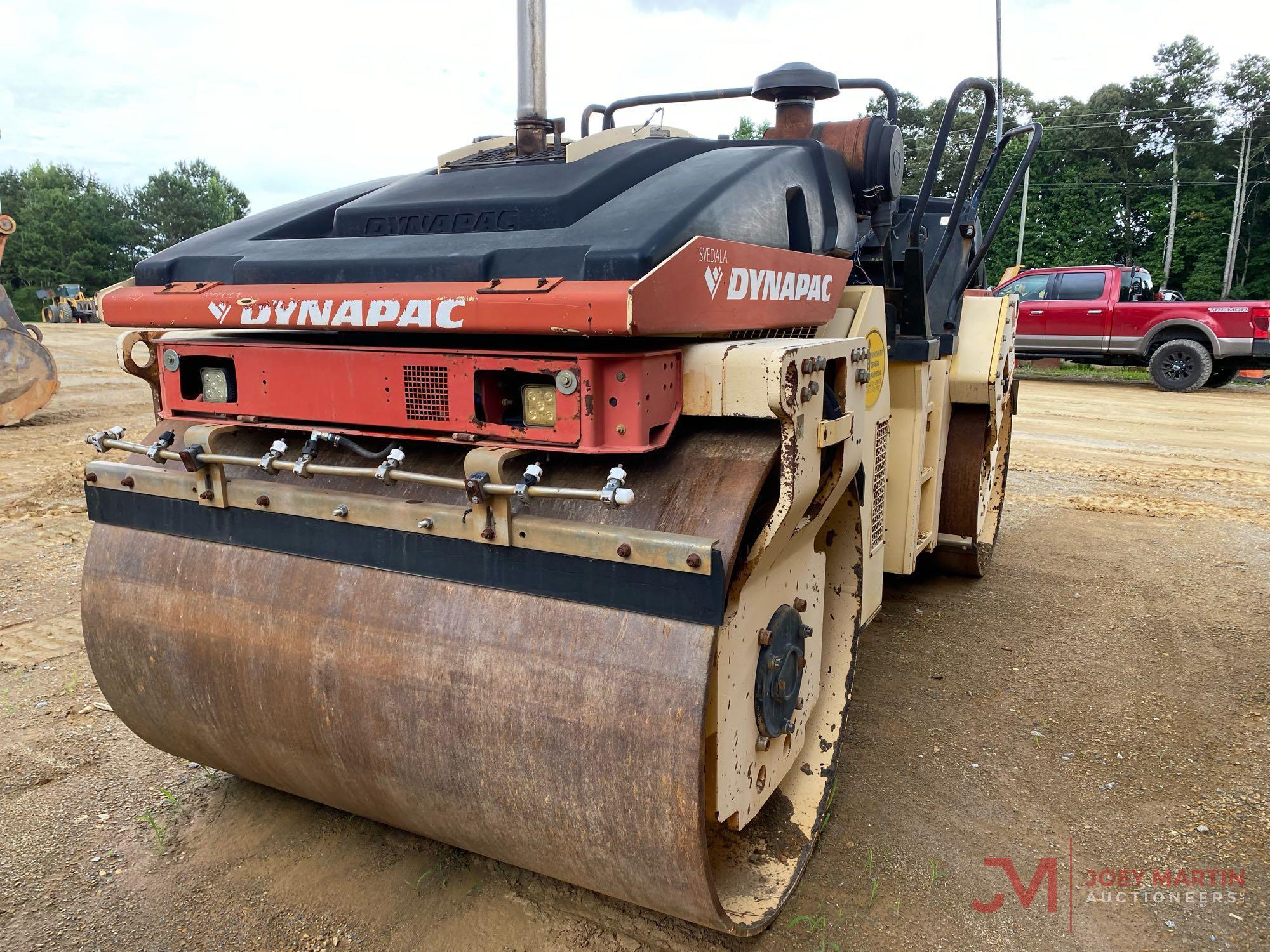 DYNAPAC CC322 ROLLER