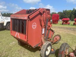 HESSTON 5530 ROUND BALER