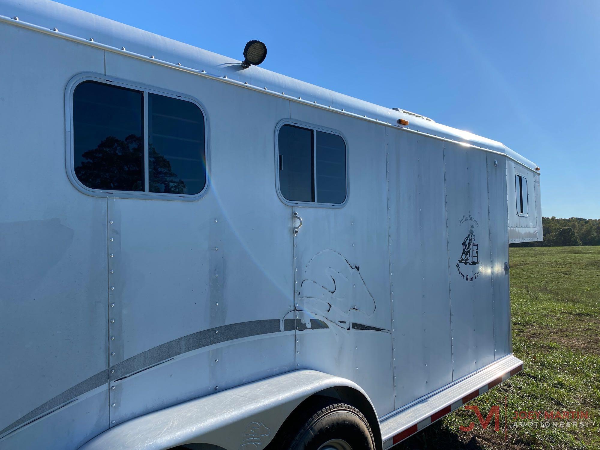 1999 SOONER 3 HORSE SLANT LOAD GOOSENECK TRAILER