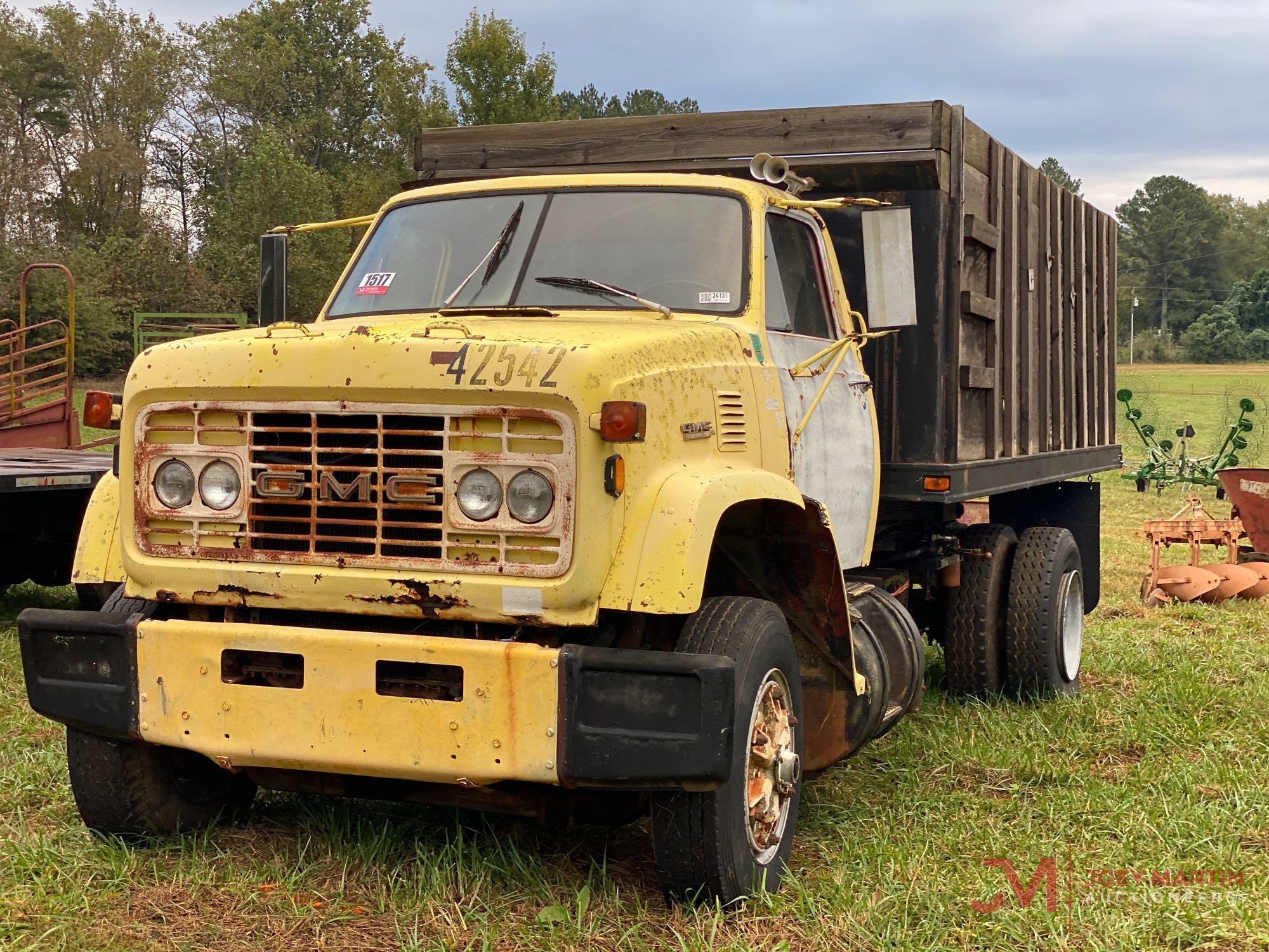 GMC 9500 SINGLE AXLE DUMP TRUCK