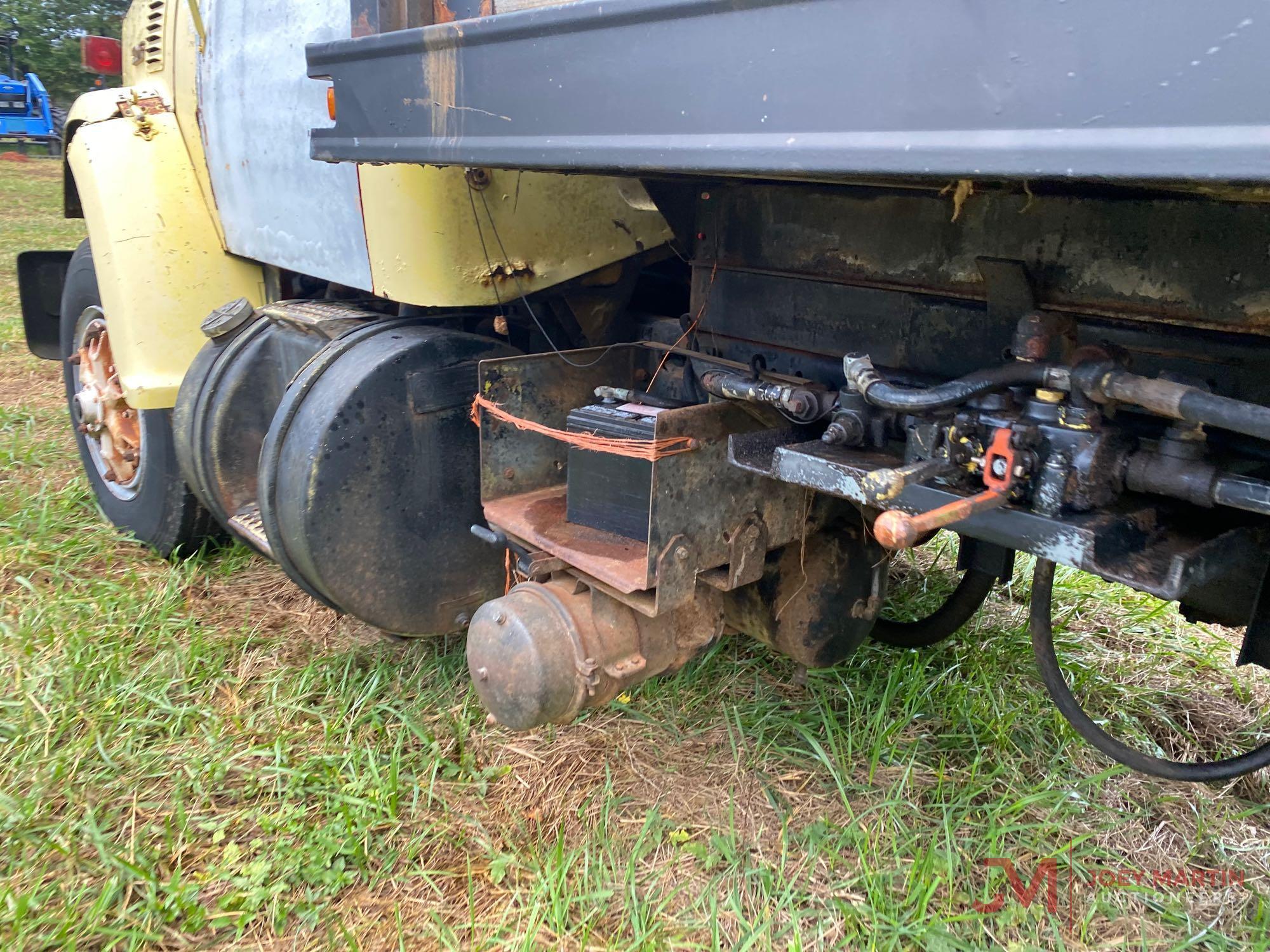 GMC 9500 SINGLE AXLE DUMP TRUCK