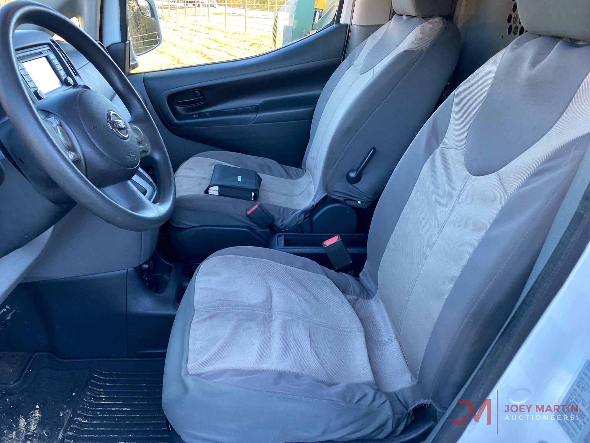 2015 NISSAN NV200 CARGO VAN