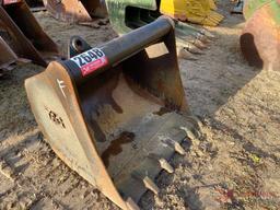 36" EXCAVATOR BUCKET