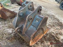 TAG 36" EXCAVATOR BUCKET, 65MM PINS