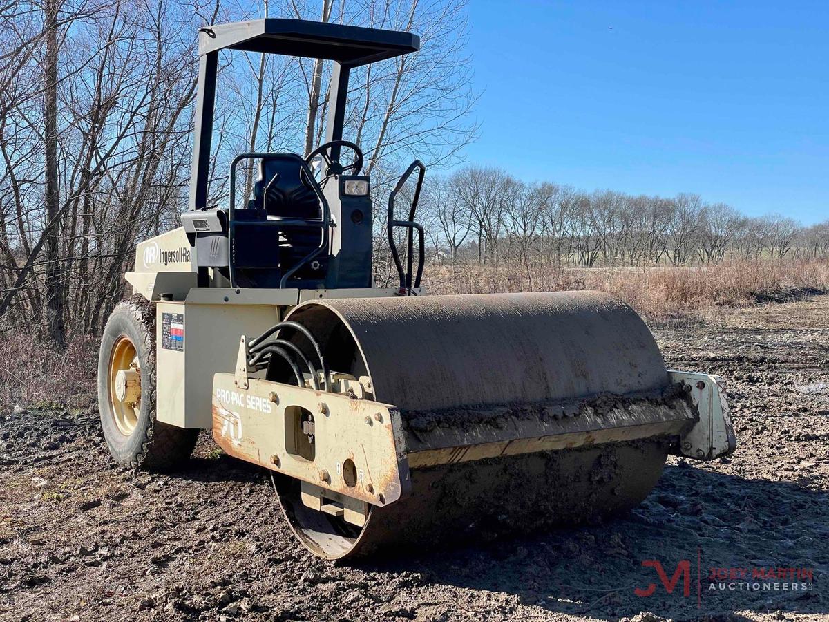 1998 INGERSOLL RAND SD70D SUPER PAC SMOOTH DRUM ROLLER