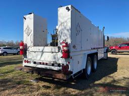 2004 KENWORTH T800 TANDEM LUBE TRUCK