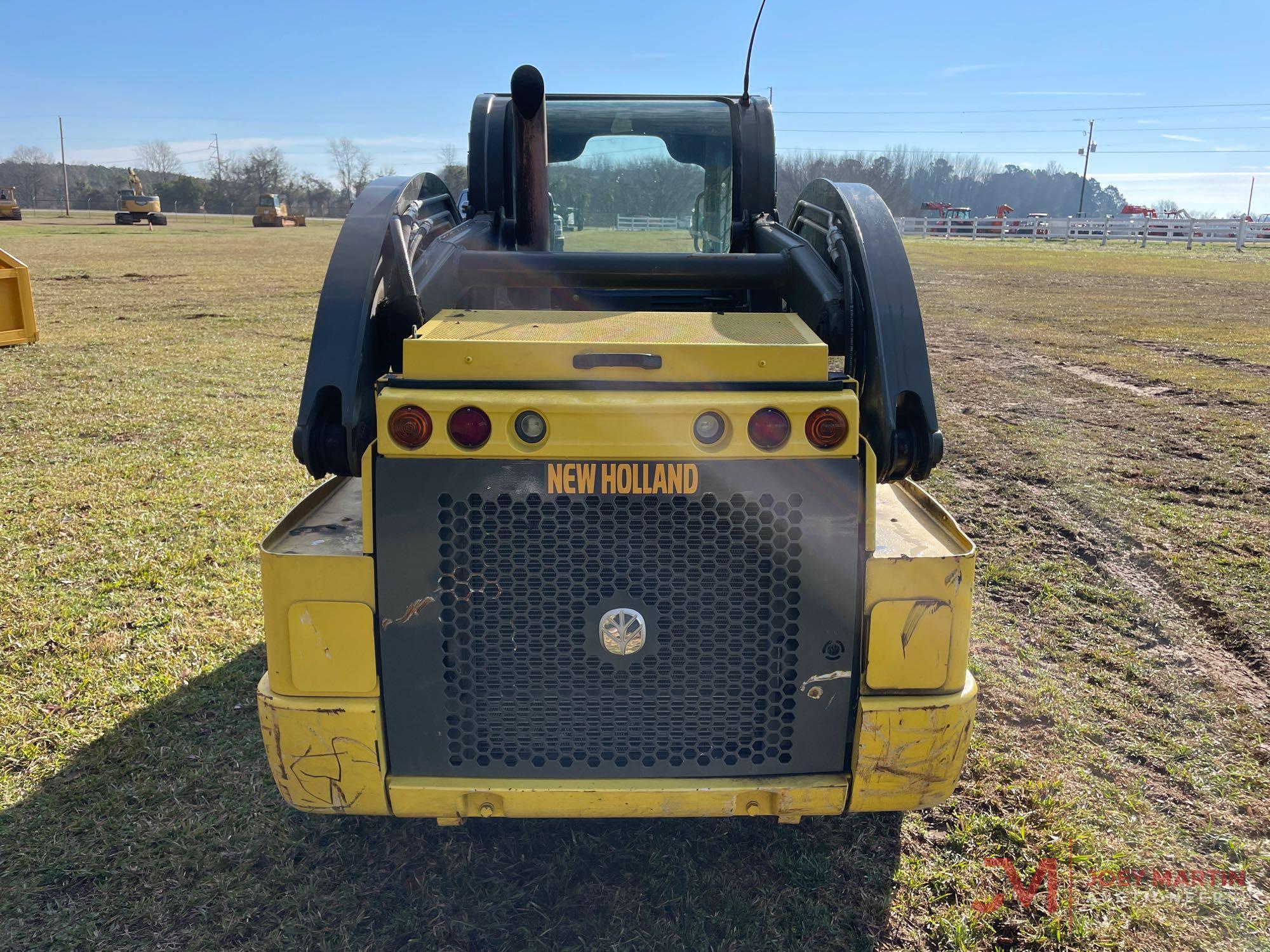 2016 NEW HOLLAND L228 SKID STEER LOADER