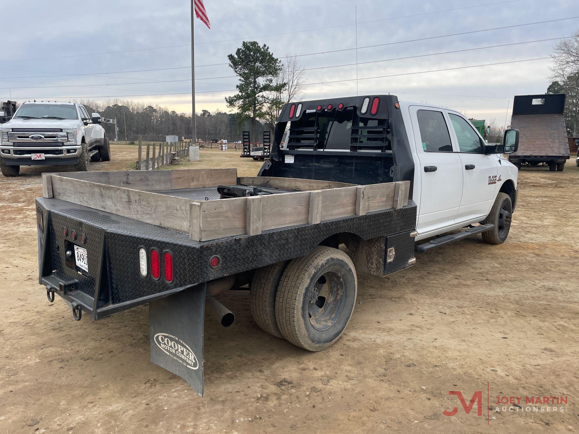 2015 DODGE RAM 3500 HEAVY DUTY FLATBED TRUCK