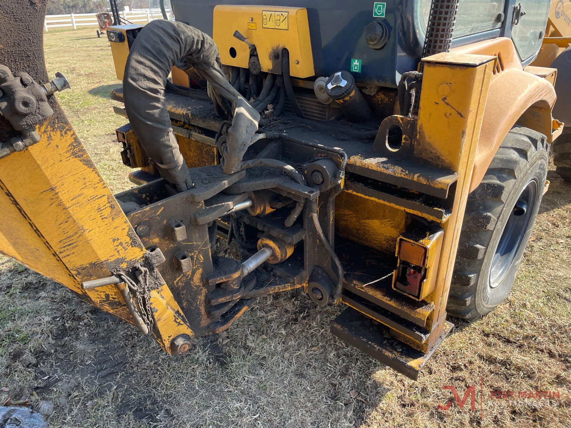 2004 COYOTE...C16LB LOADER BACKHOE