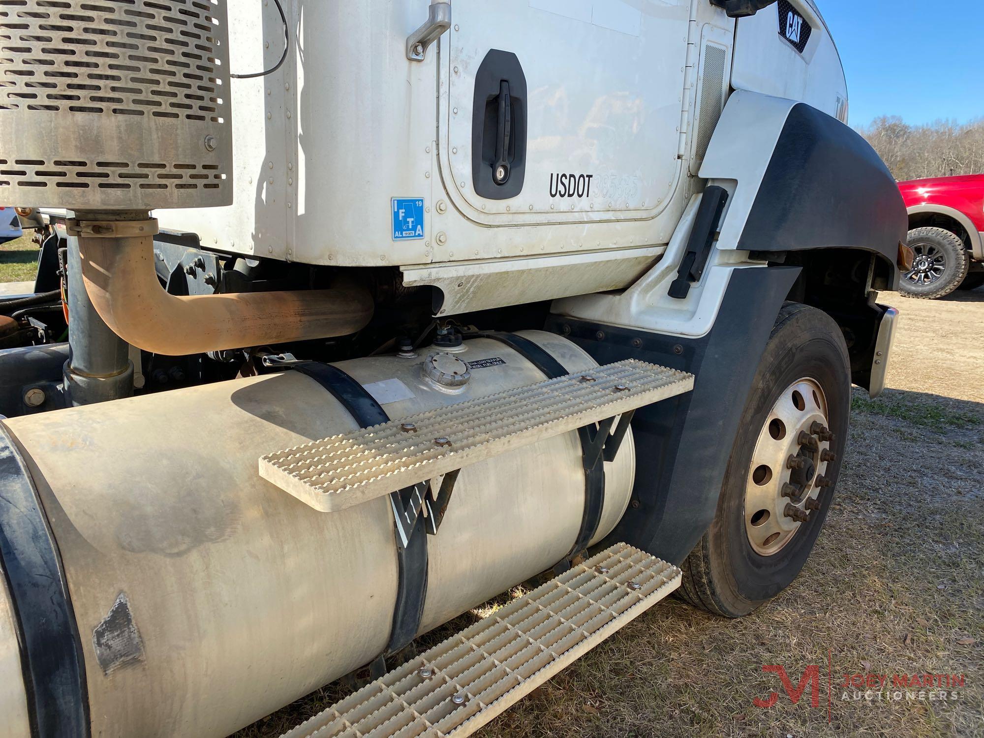 2012 CAT CT660 DAY CAB TRUCK TRACTOR