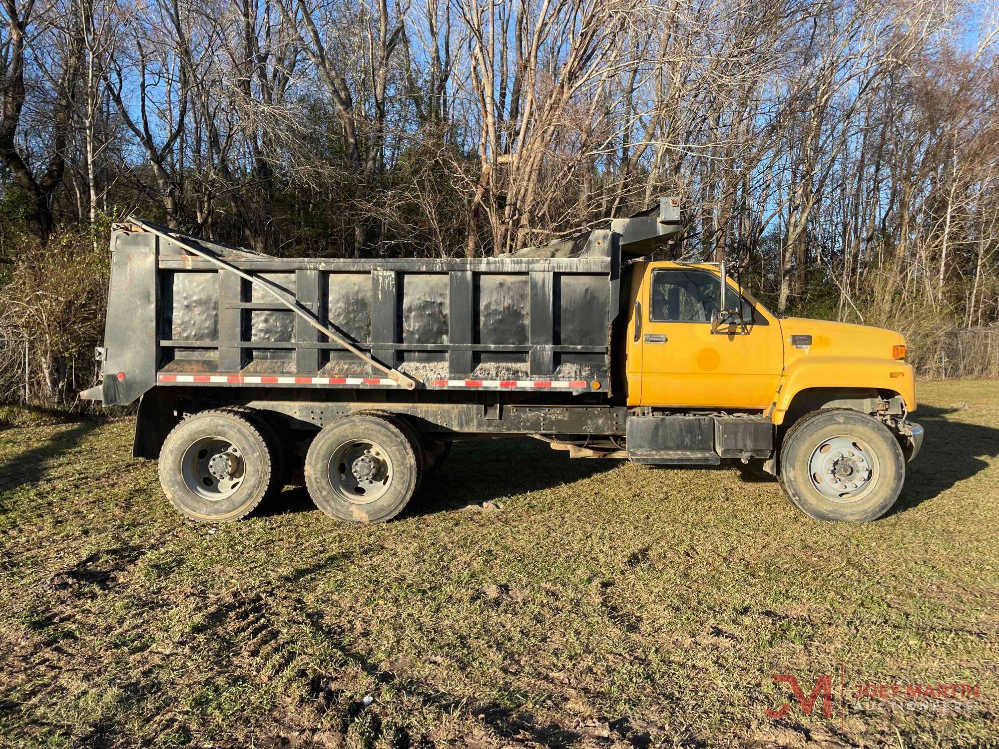 2000 GMC C8500 T/A DUMP TRUCK