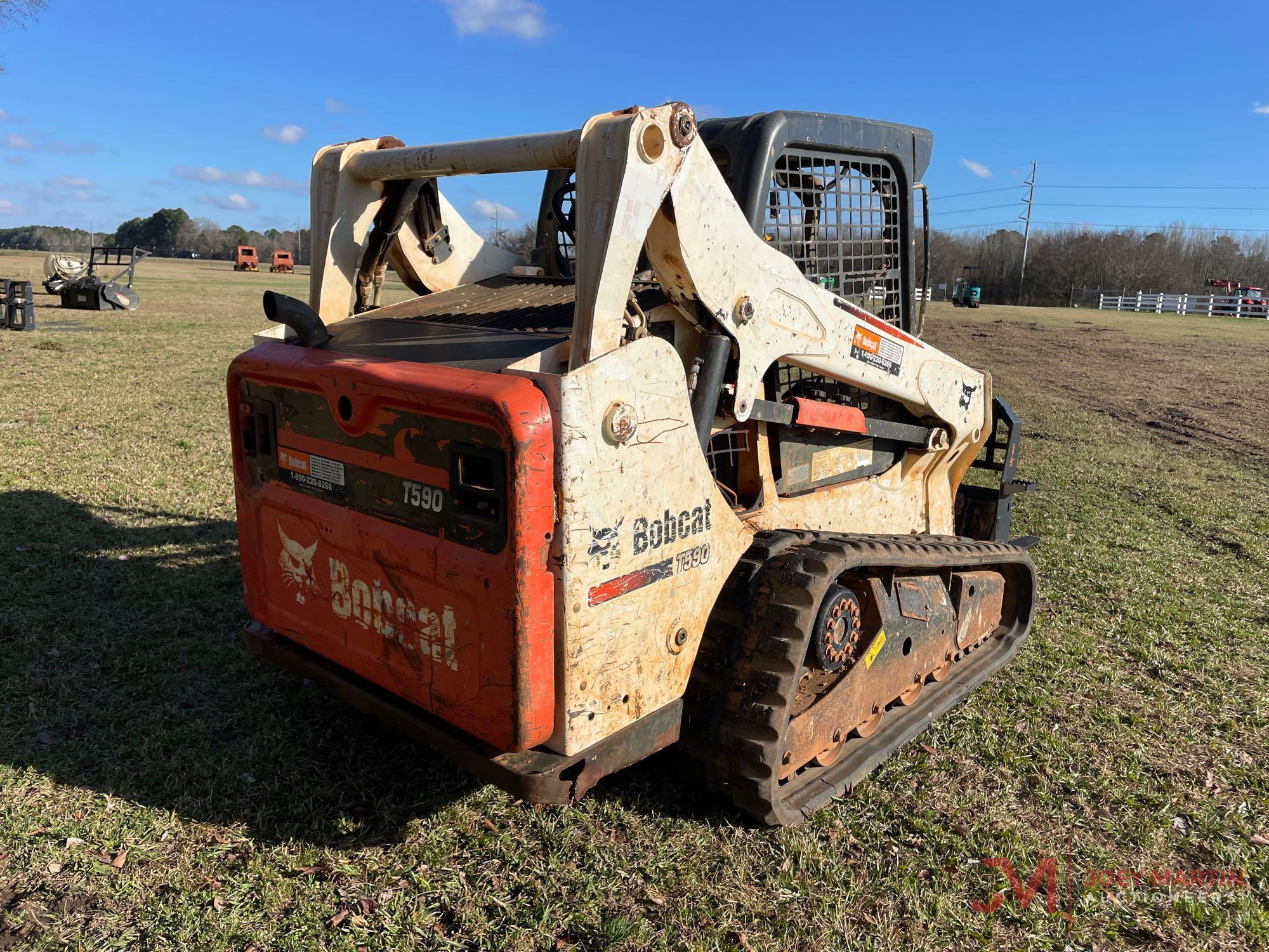 2015 BOBCAT T590 MULTI TERRAIN LOADER