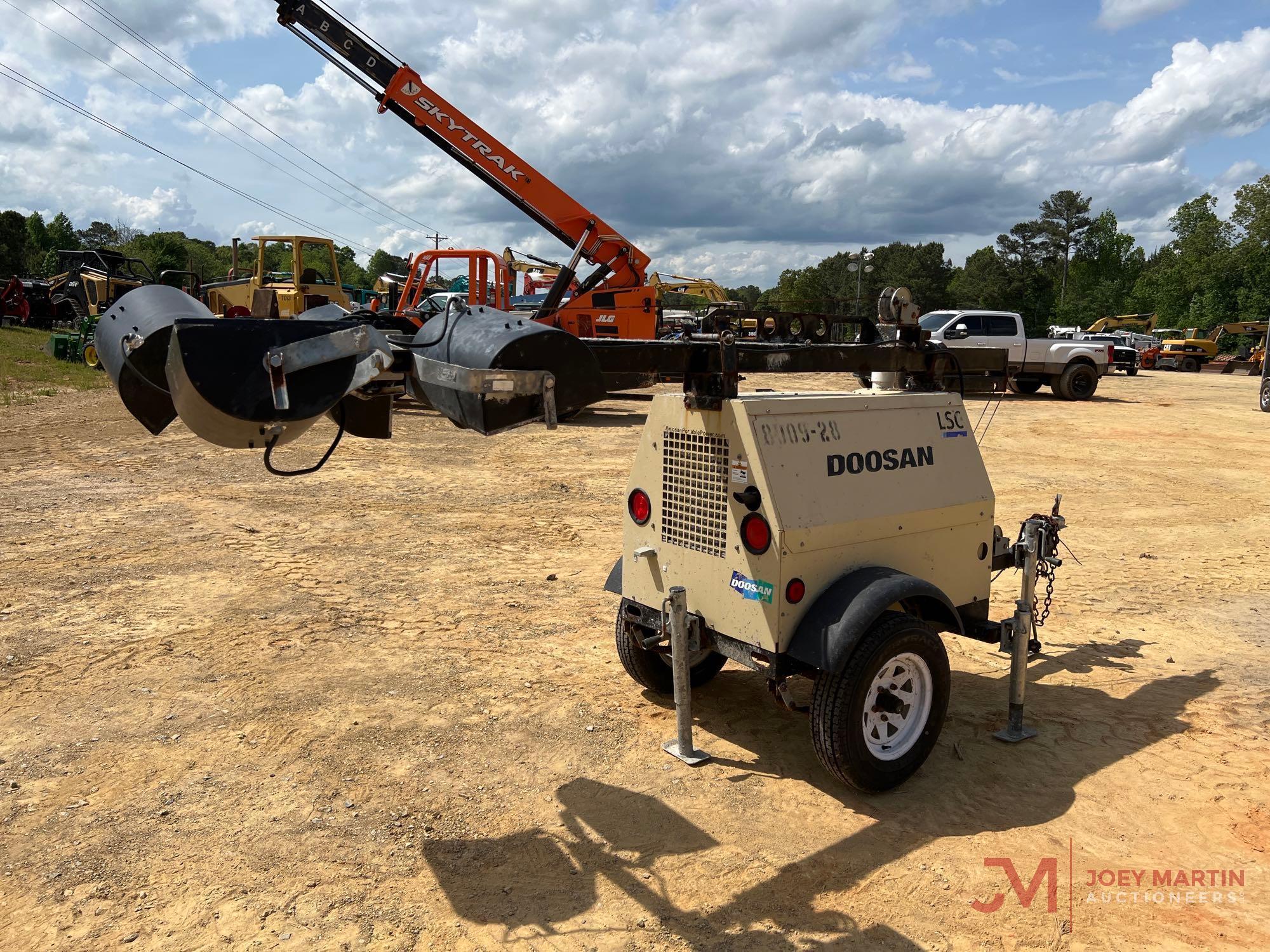 2017 DOOSAN LSC TOWABLE LIGHT TOWER