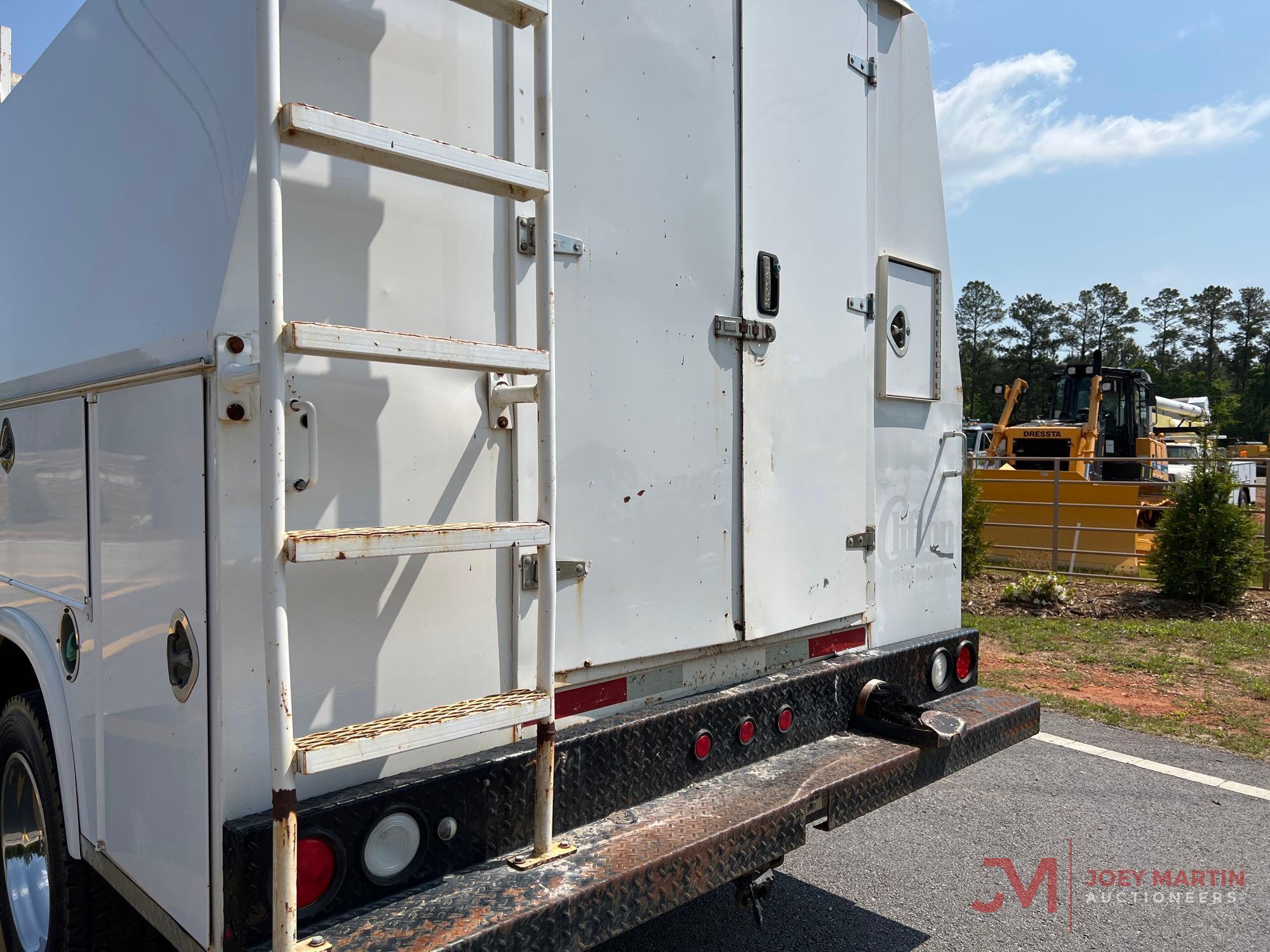 2011 FORD F-550 SUPER DUTY SERVICE TRUCK